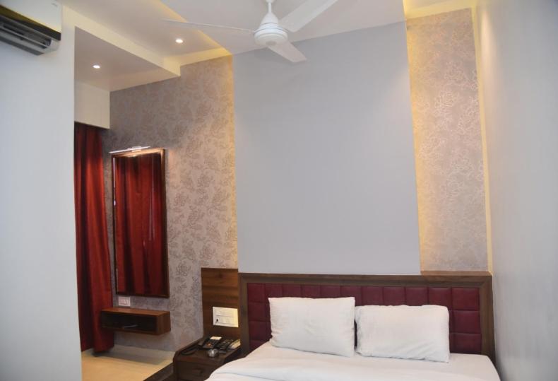 Aceotel Select Mayur