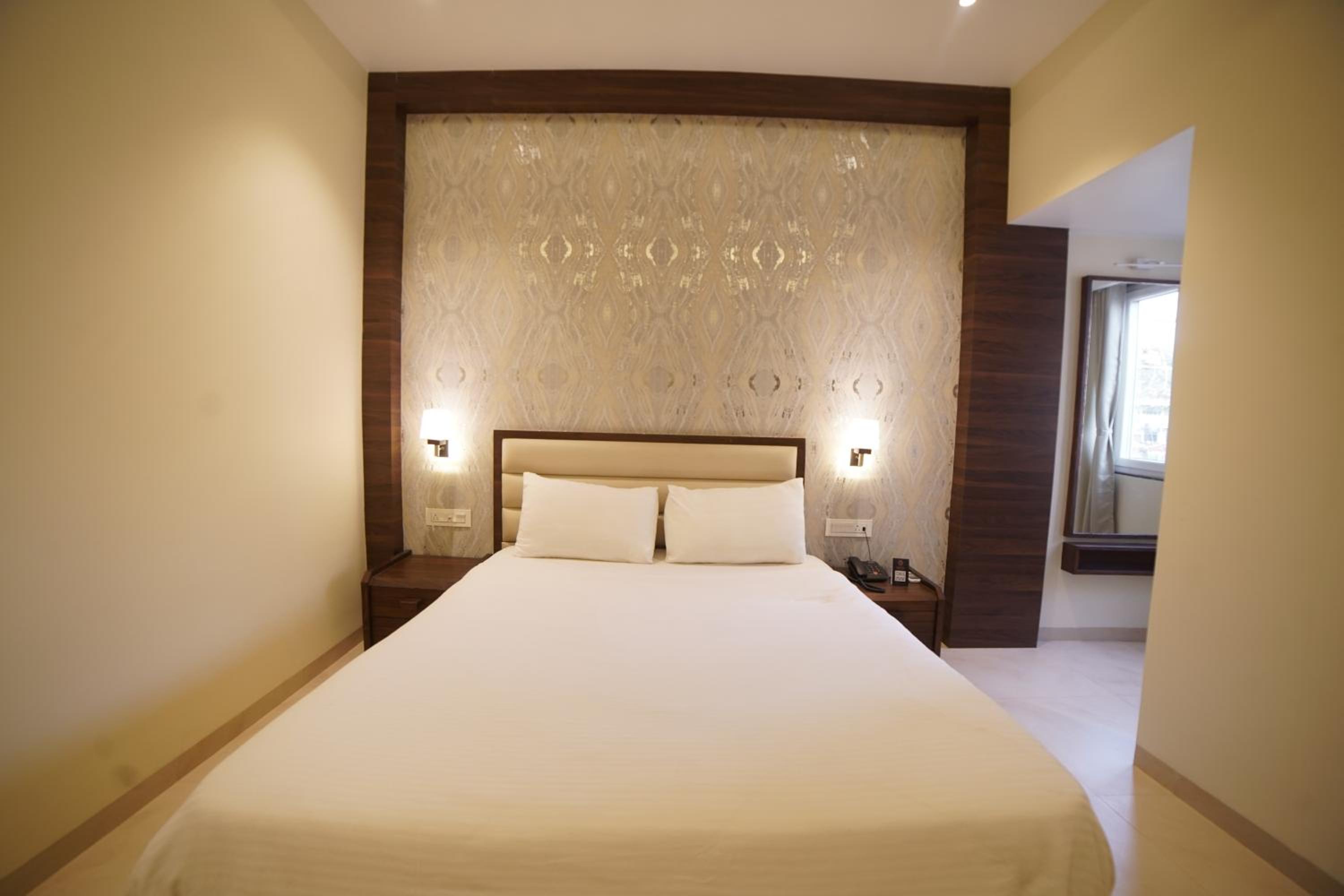 Aceotel Select Mayur