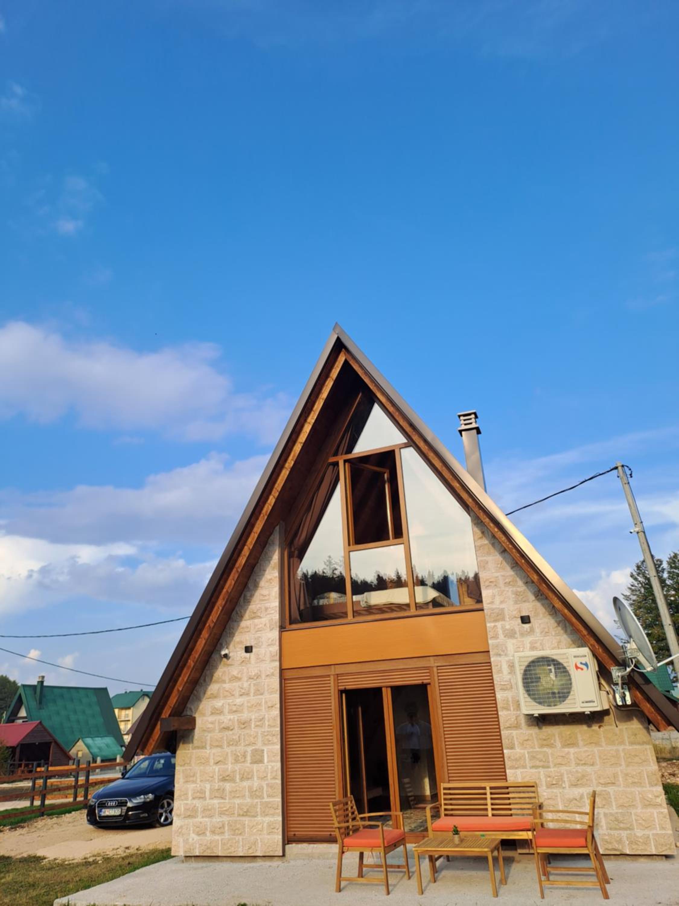 Mountain House "Nikki"