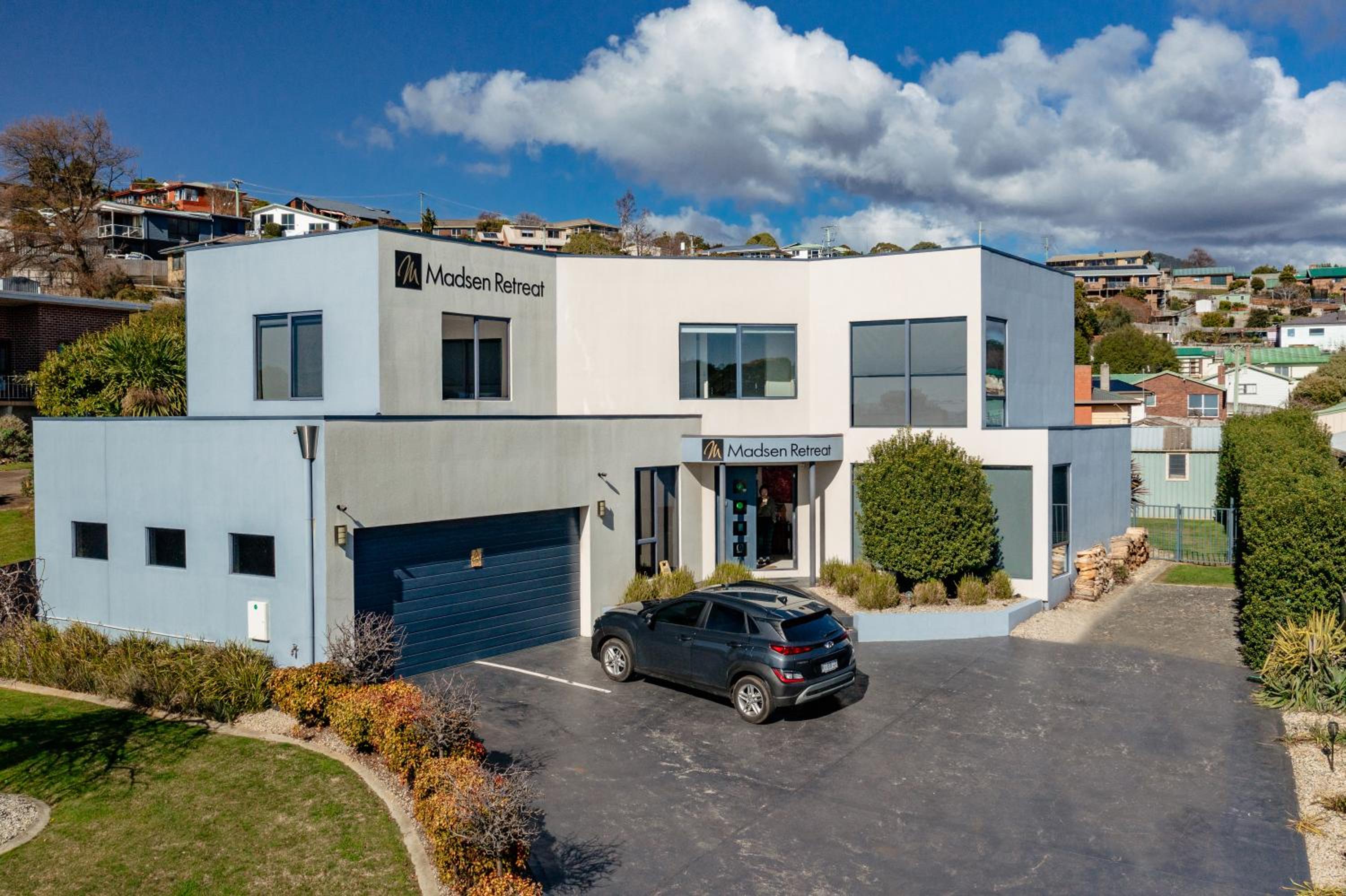 Hotel Madsen Retreat - Image 1