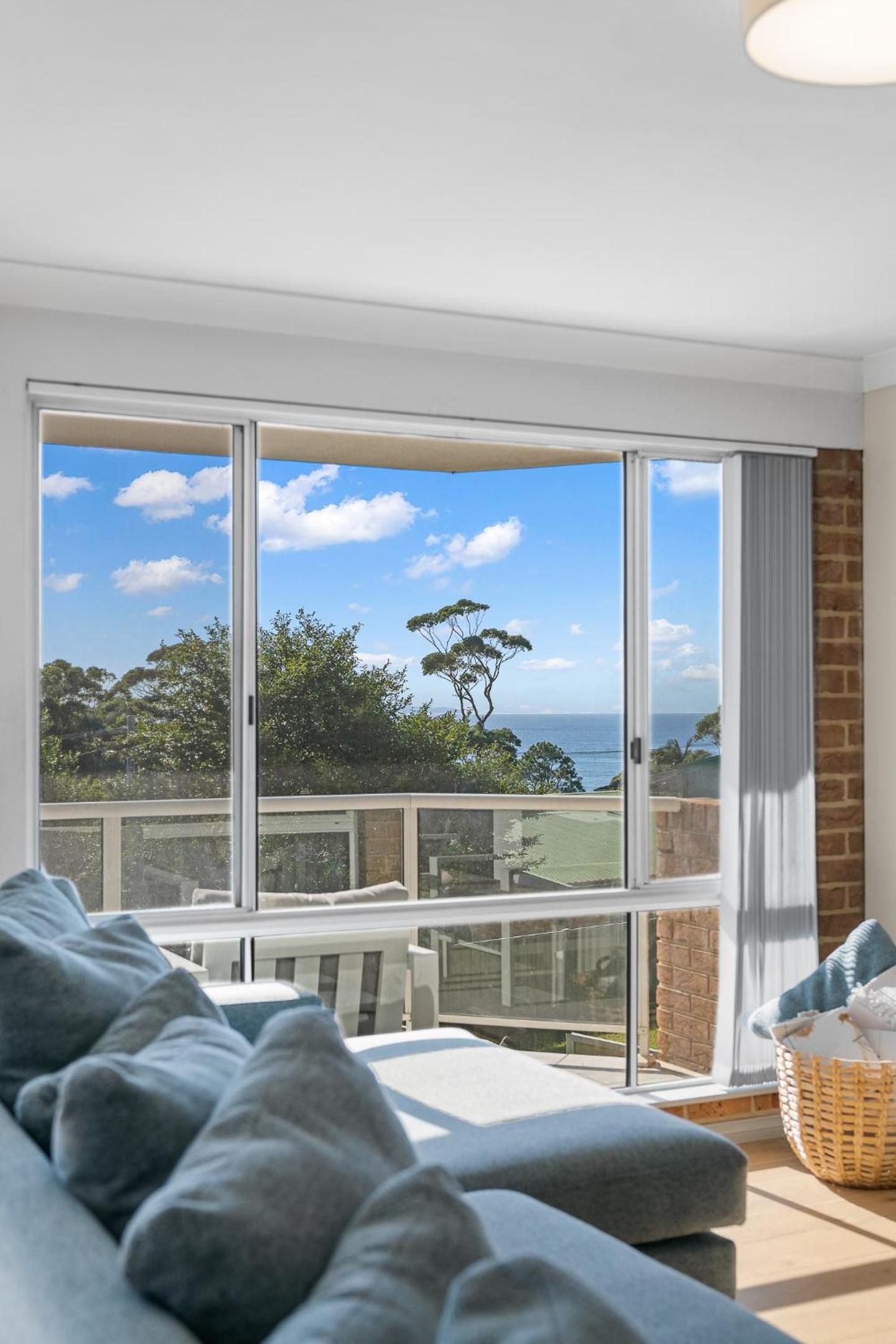 Mollymook Apartments with Ocean Views