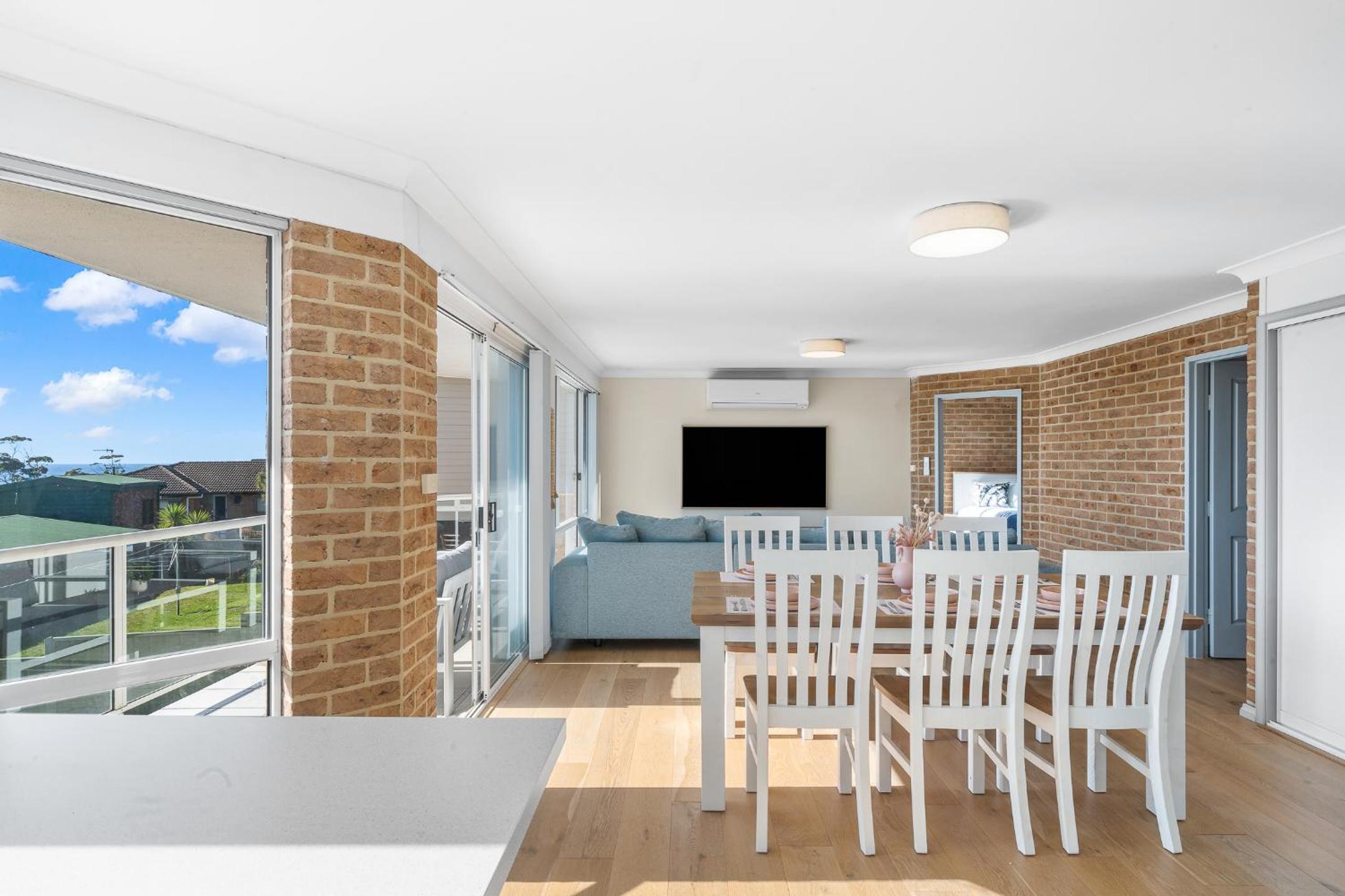 Mollymook Apartments with Ocean Views