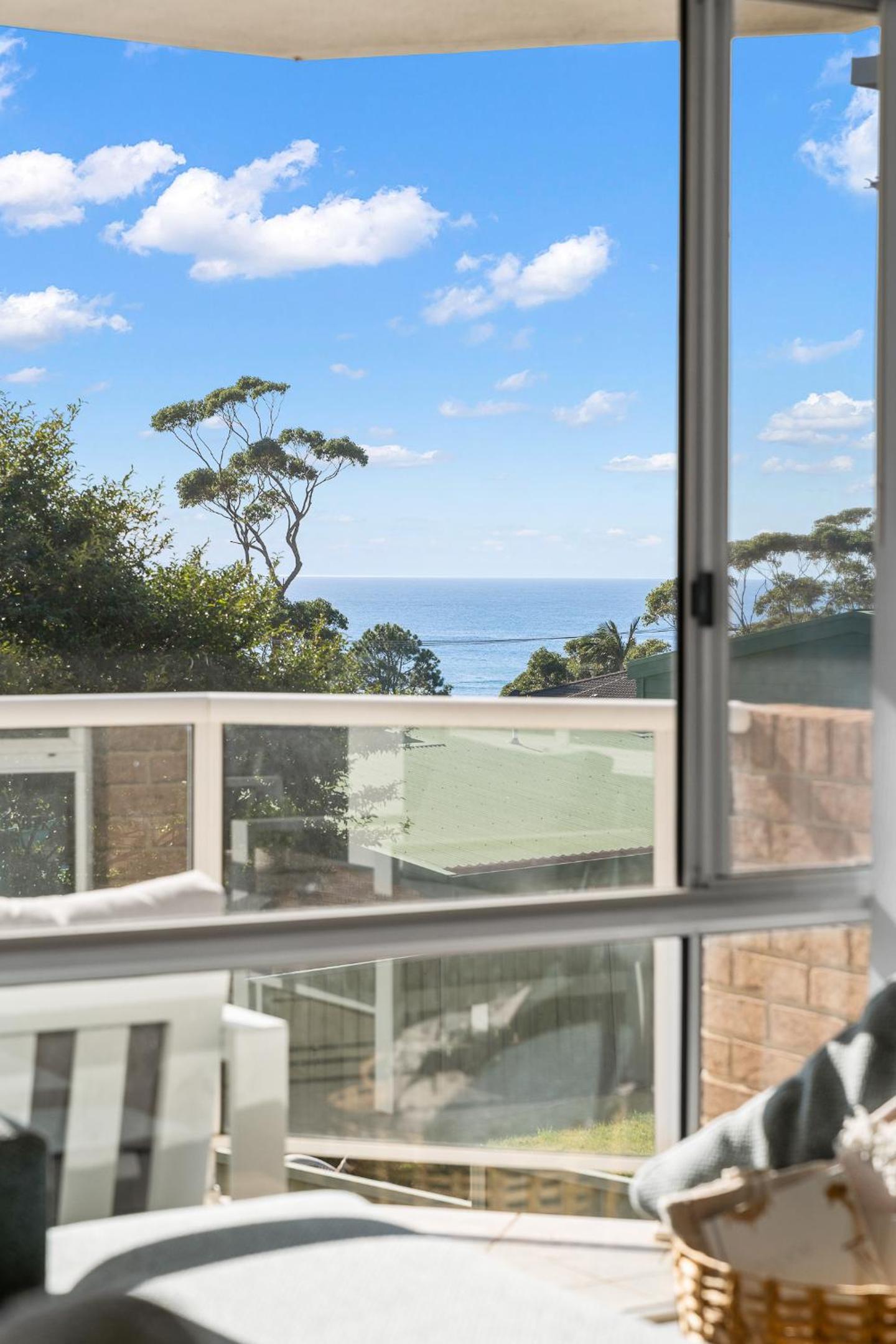 Mollymook Apartments with Ocean Views