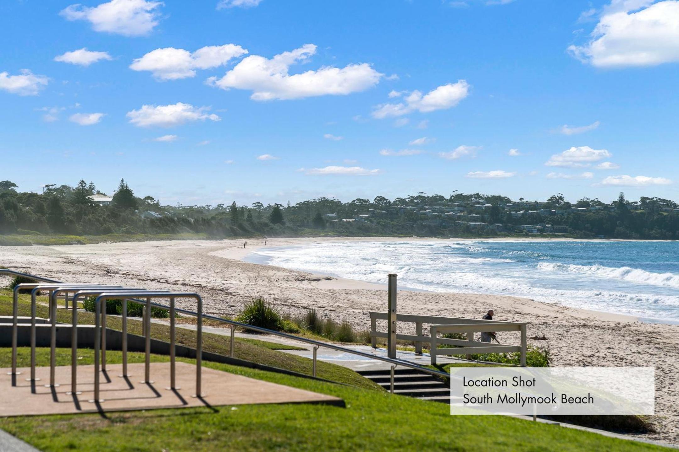 Mollymook Apartments with Ocean Views