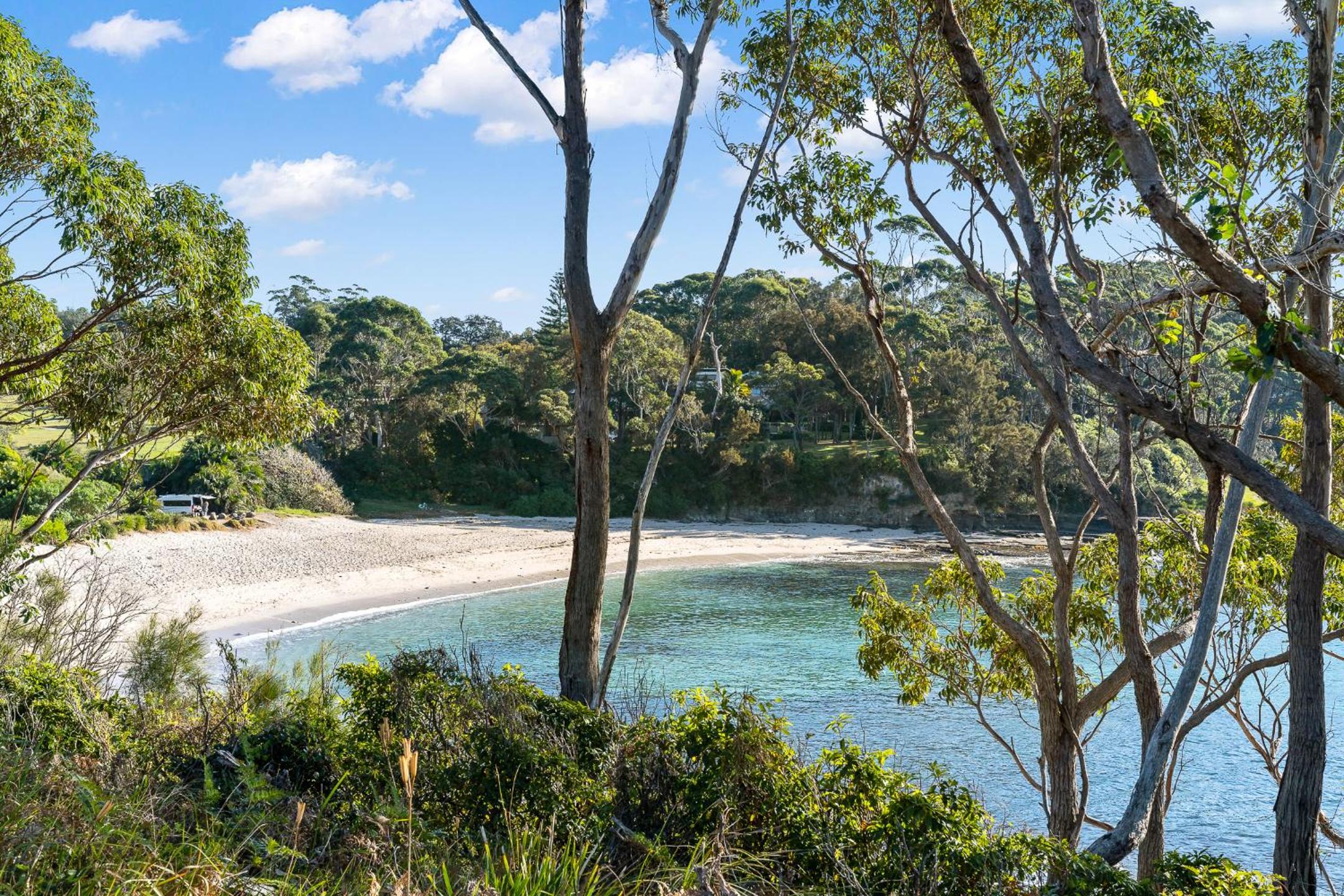 Mollymook Apartments with Ocean Views