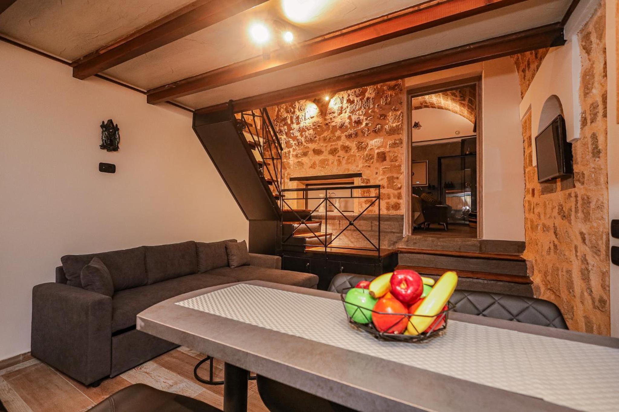 Medieval apartment Estiva
