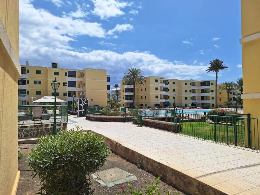 Las Olas Palmeras