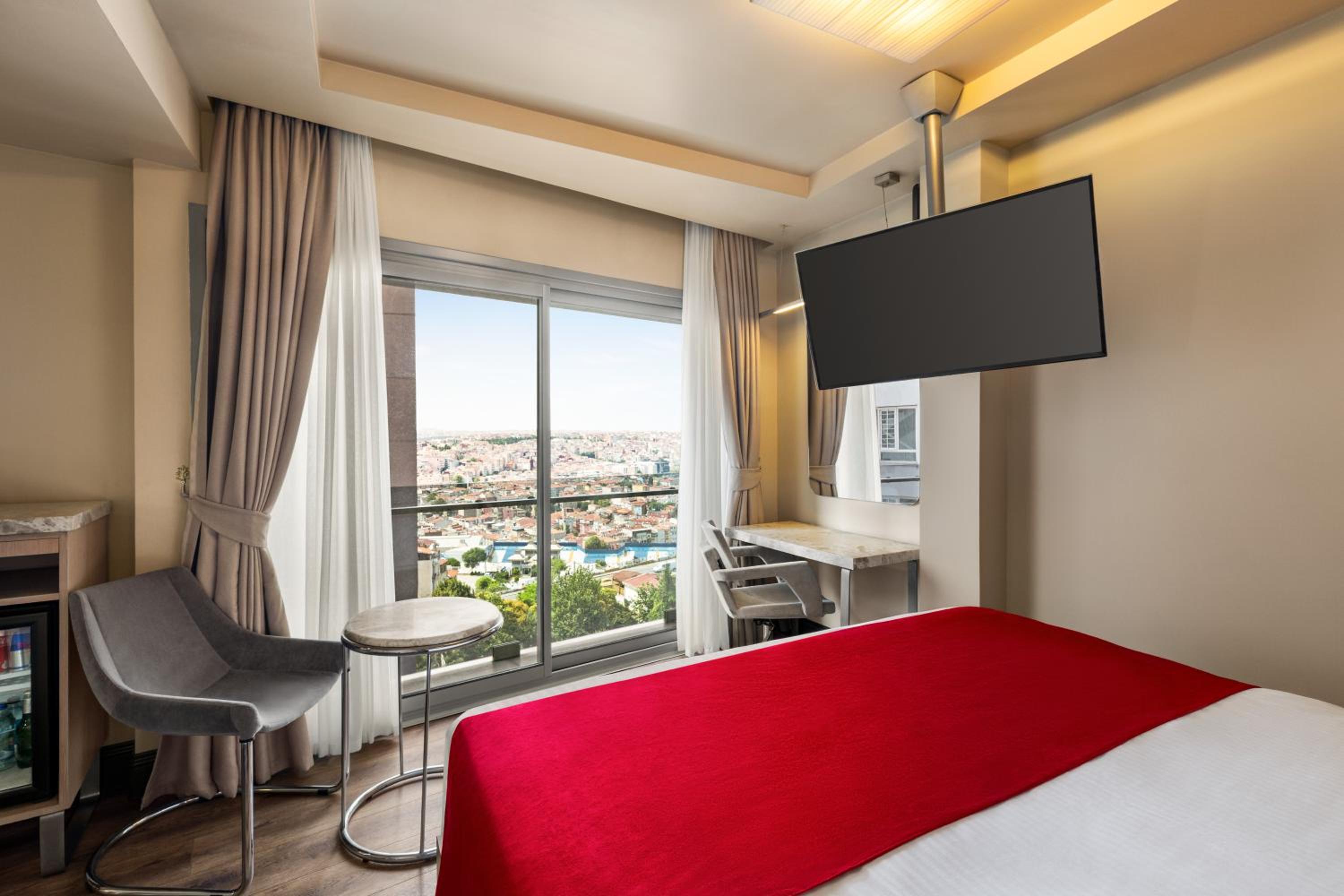 Ramada By Wyndham Istanbul Pera Taksim - Image 182
