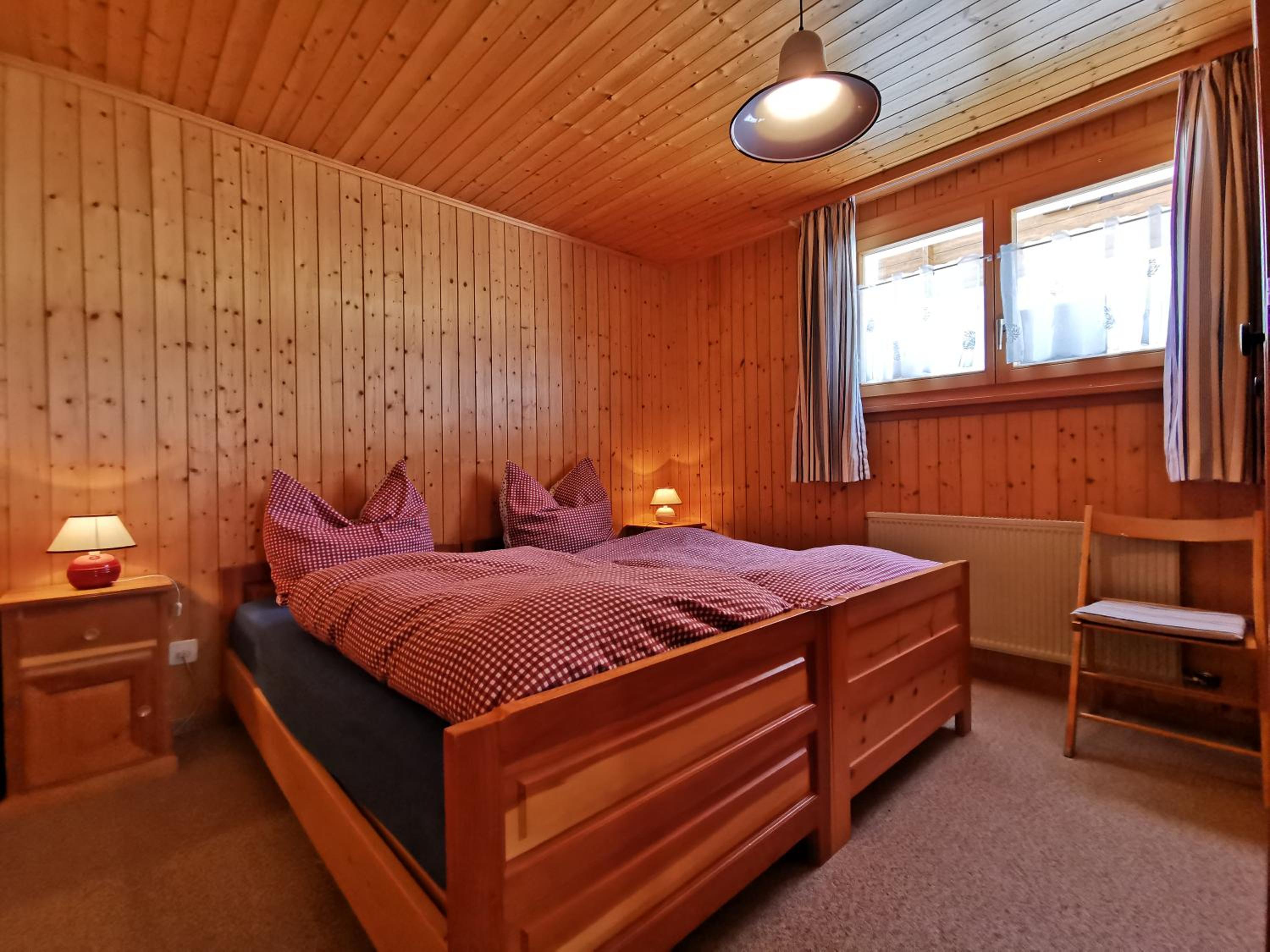CHALET HÜTTLE - authentisch, ruhig, mitten im grün