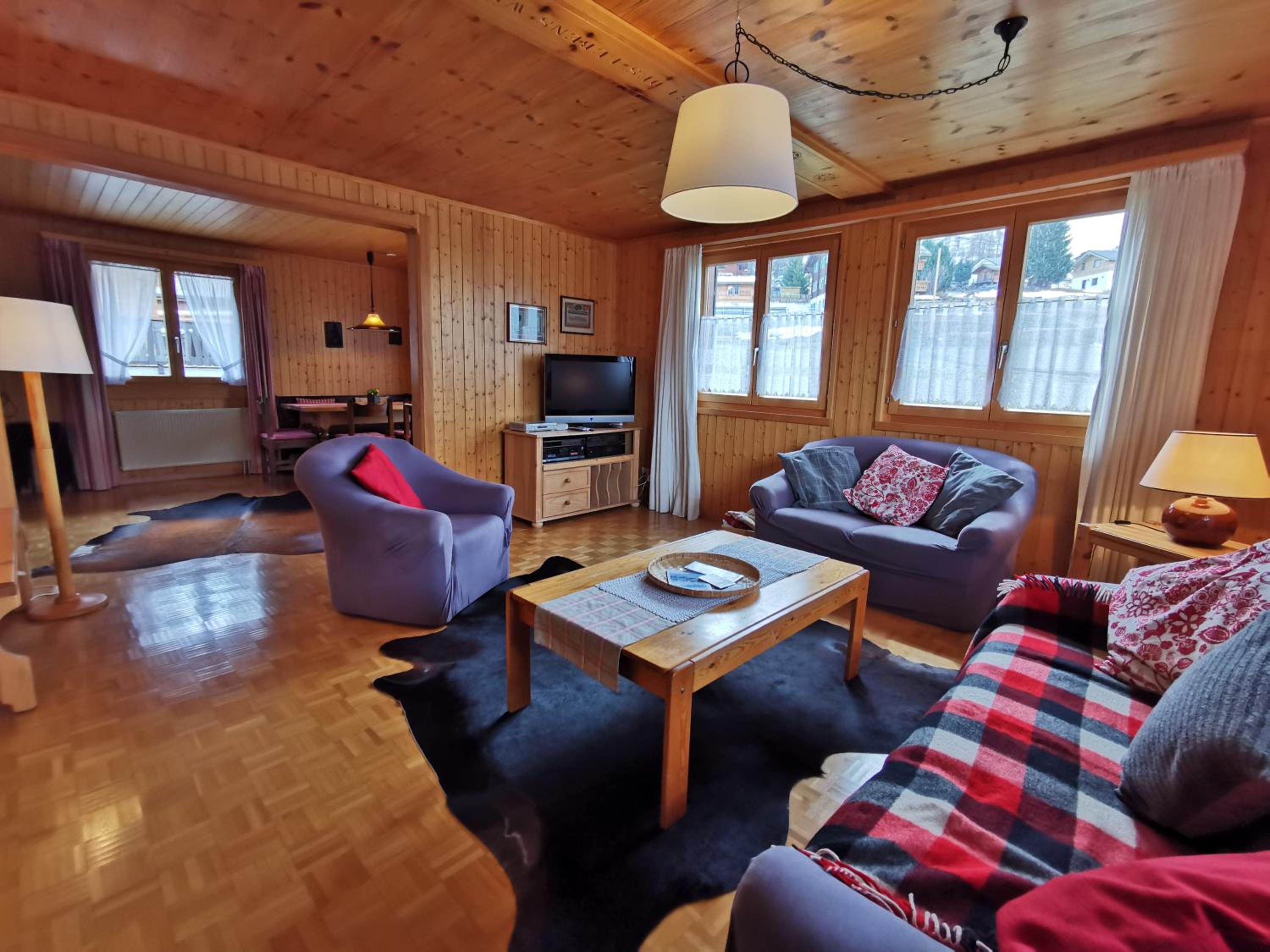CHALET HÜTTLE - authentisch, ruhig, mitten im grün