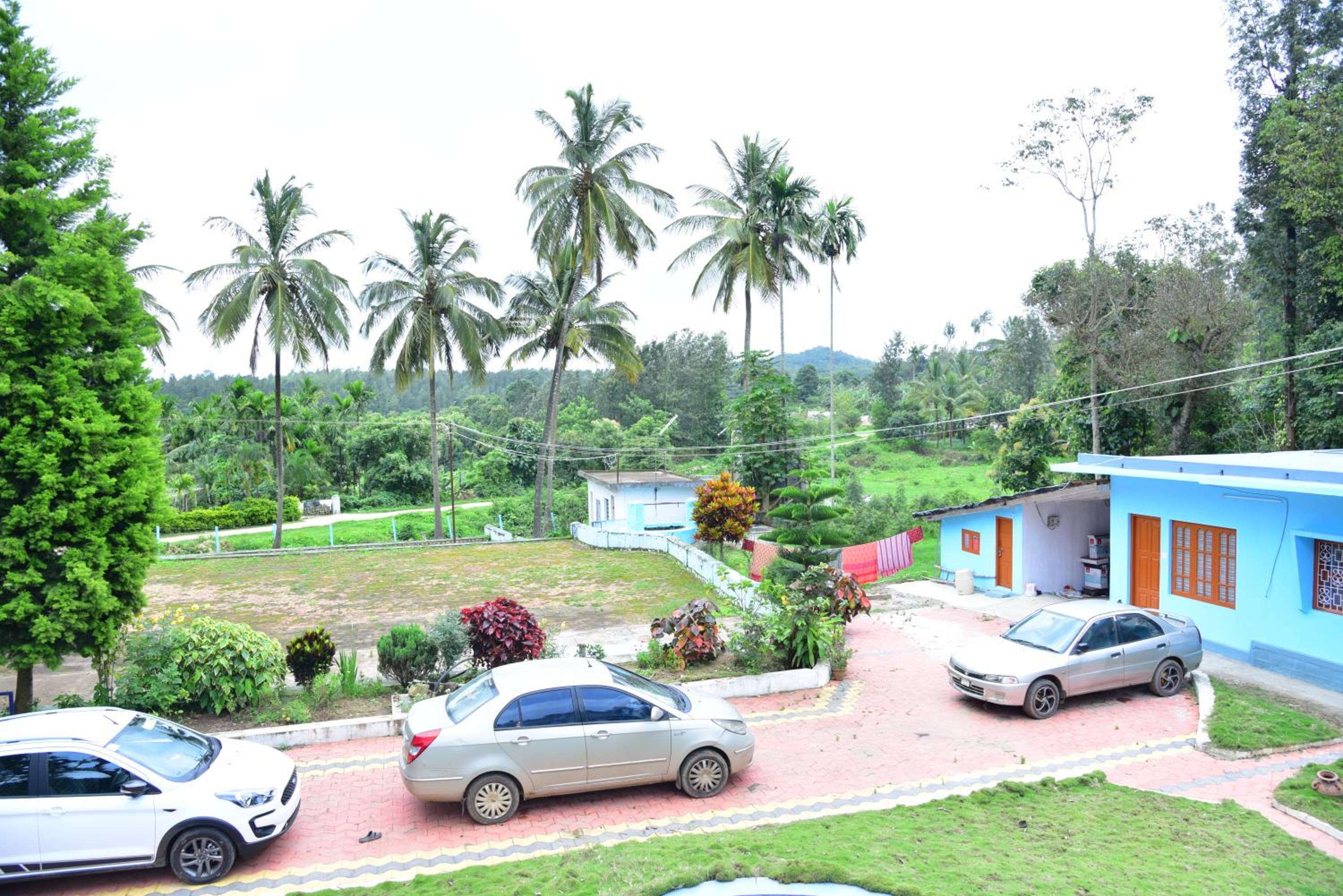 Dharinidhama Homestay