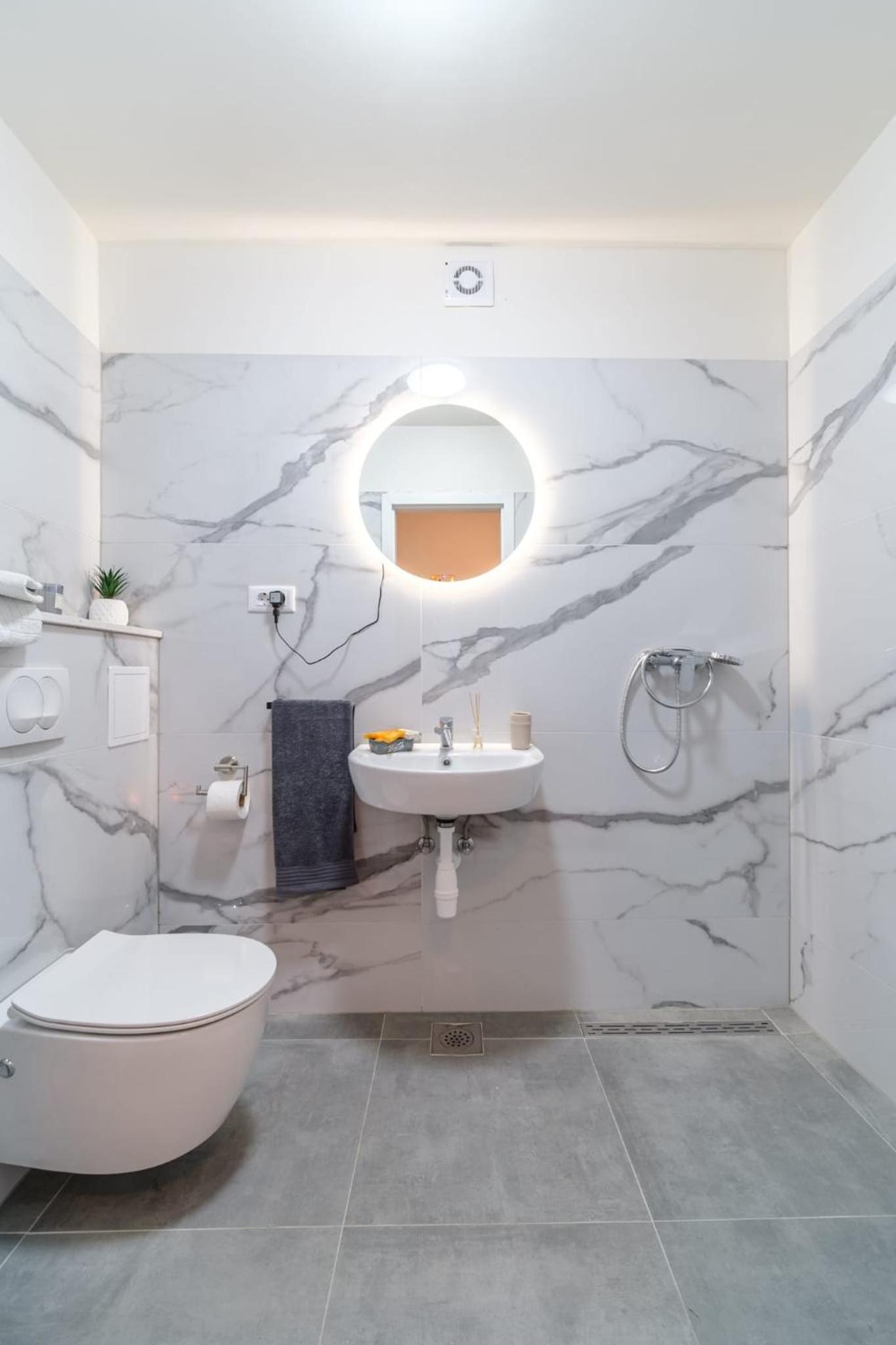 Beautiful apartment Lena view 4