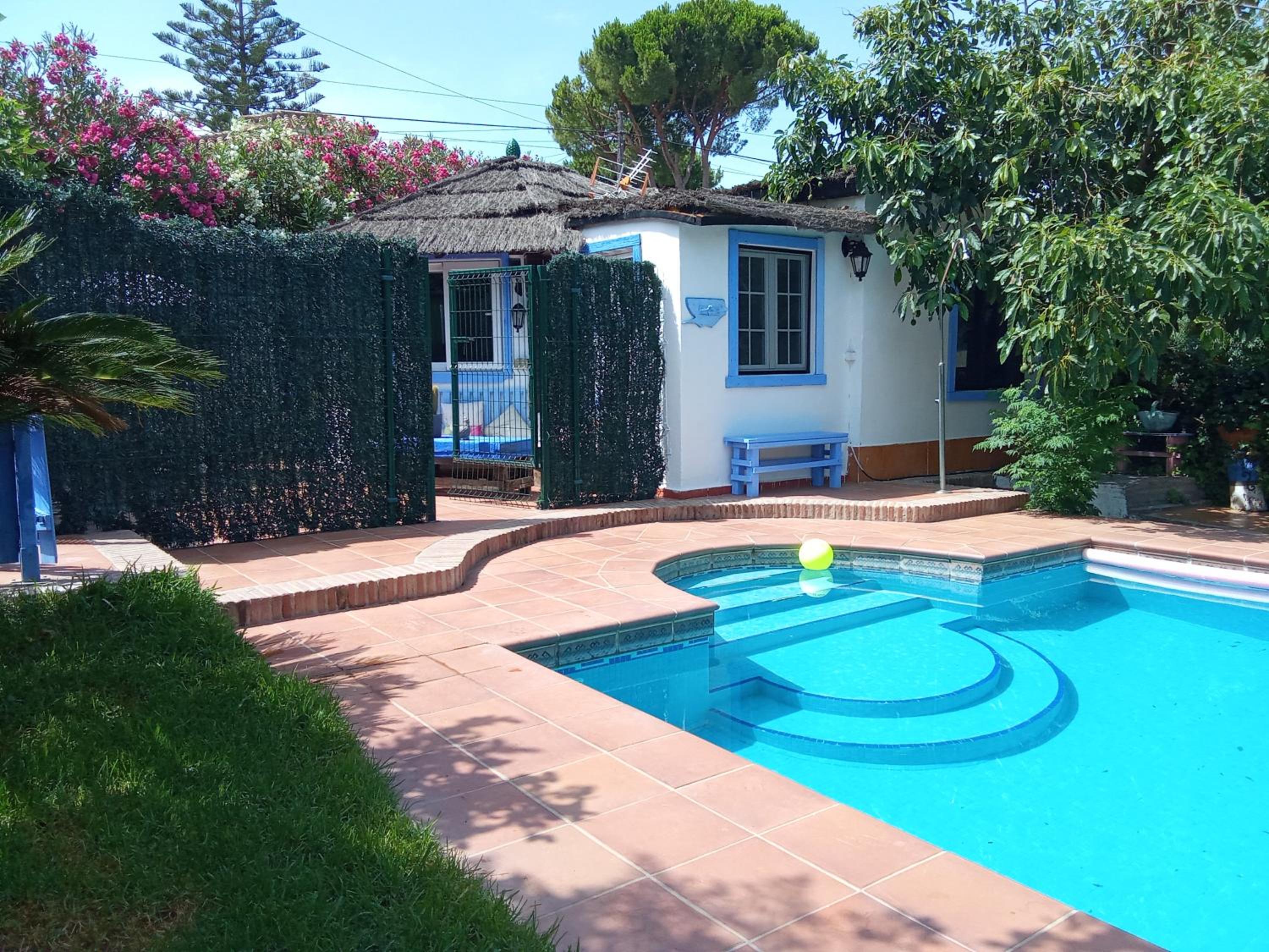Apartamento con aparcamiento exclusivo en Marbella - Image 1