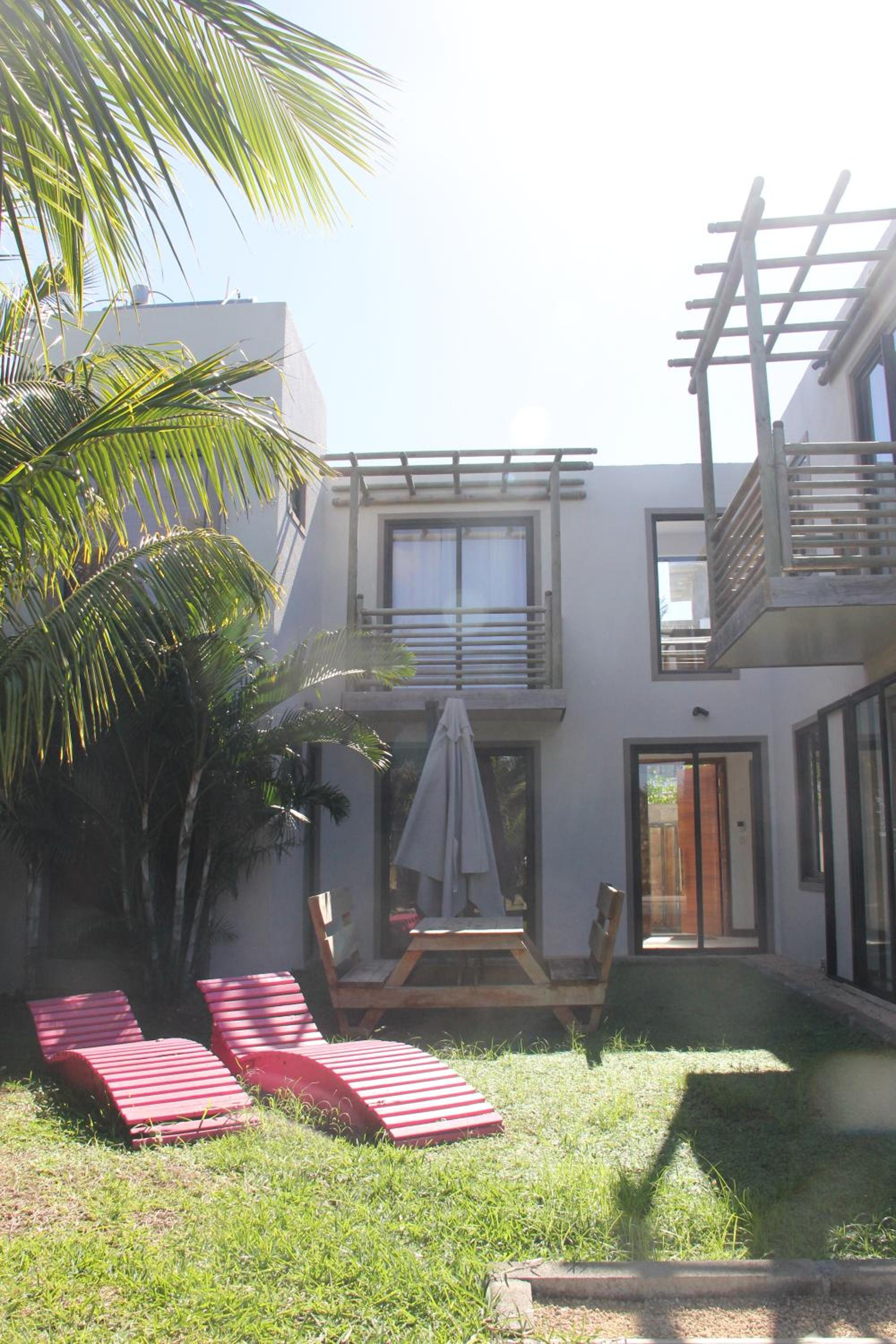 VILLA ONE LOVE PEREYBERE view 4