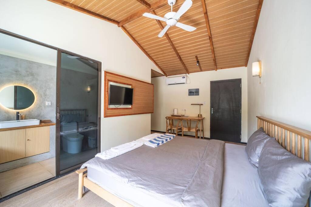 Tranquila Beach Hotel