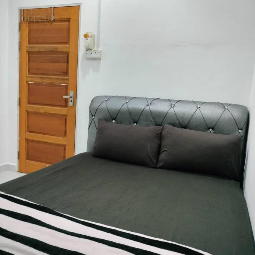KUALA TERENGGANU GUESTHOUSE-FREE WIFI-NEAR NASI DAGANG ATAS ToL-UNIT A-1 BILIK AIRCOND 2 BILIK KIPAS photo 5