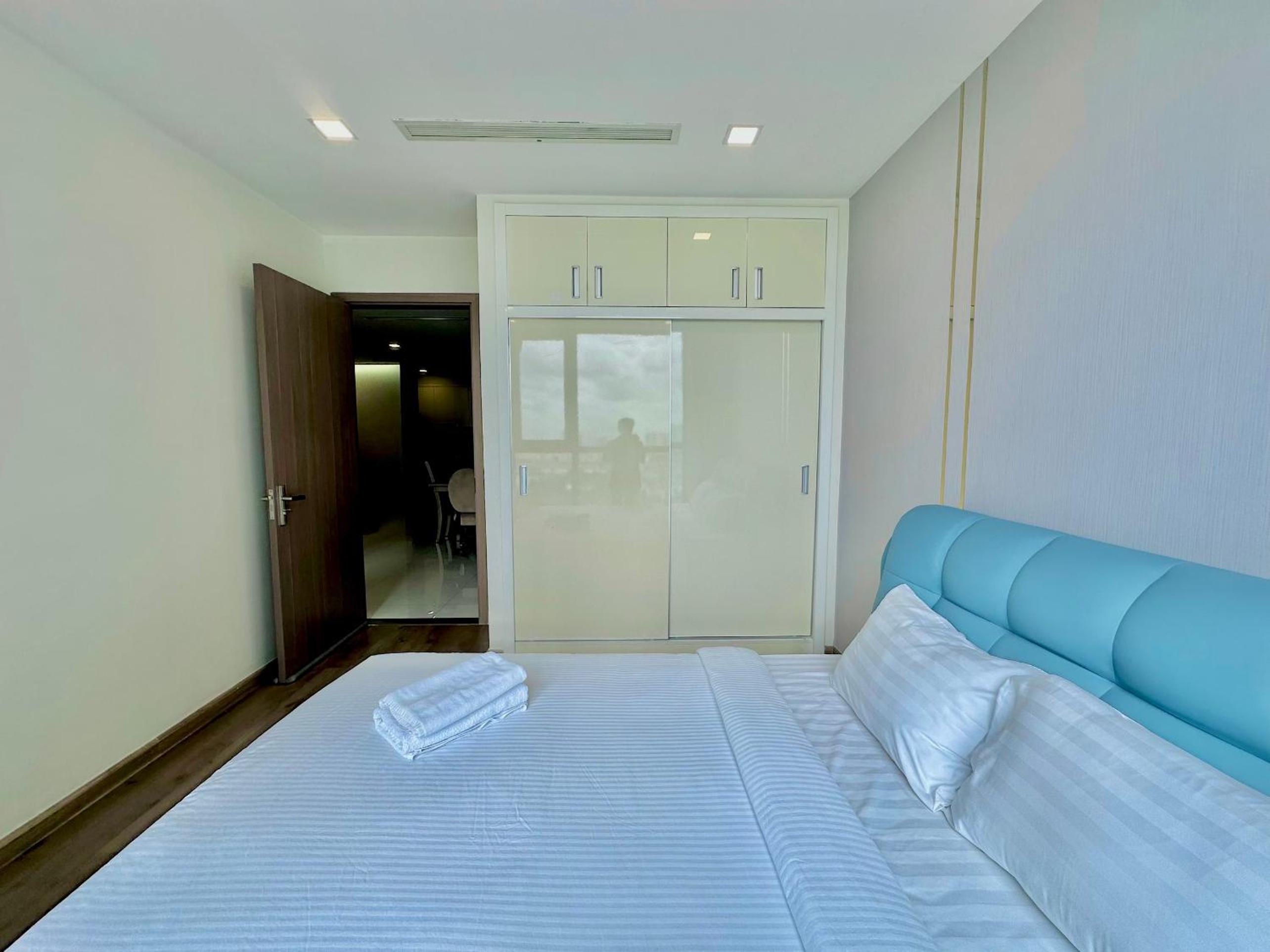 Vinhomes Central Park Luxury Apartment 1,2,3,4 bedroom, Landmark 81 area
