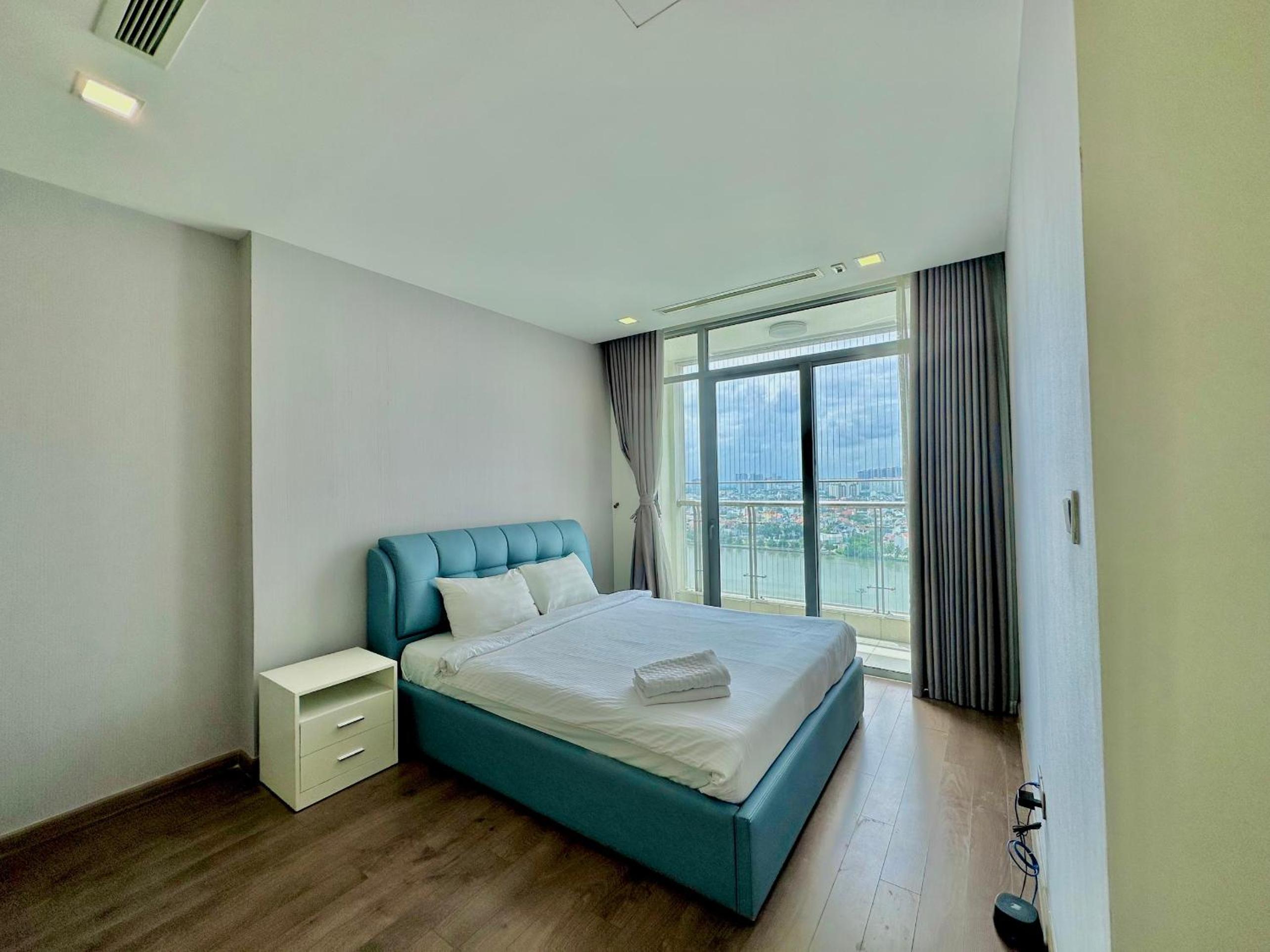 Vinhomes Central Park Luxury Apartment 1,2,3,4 bedroom, Landmark 81 area