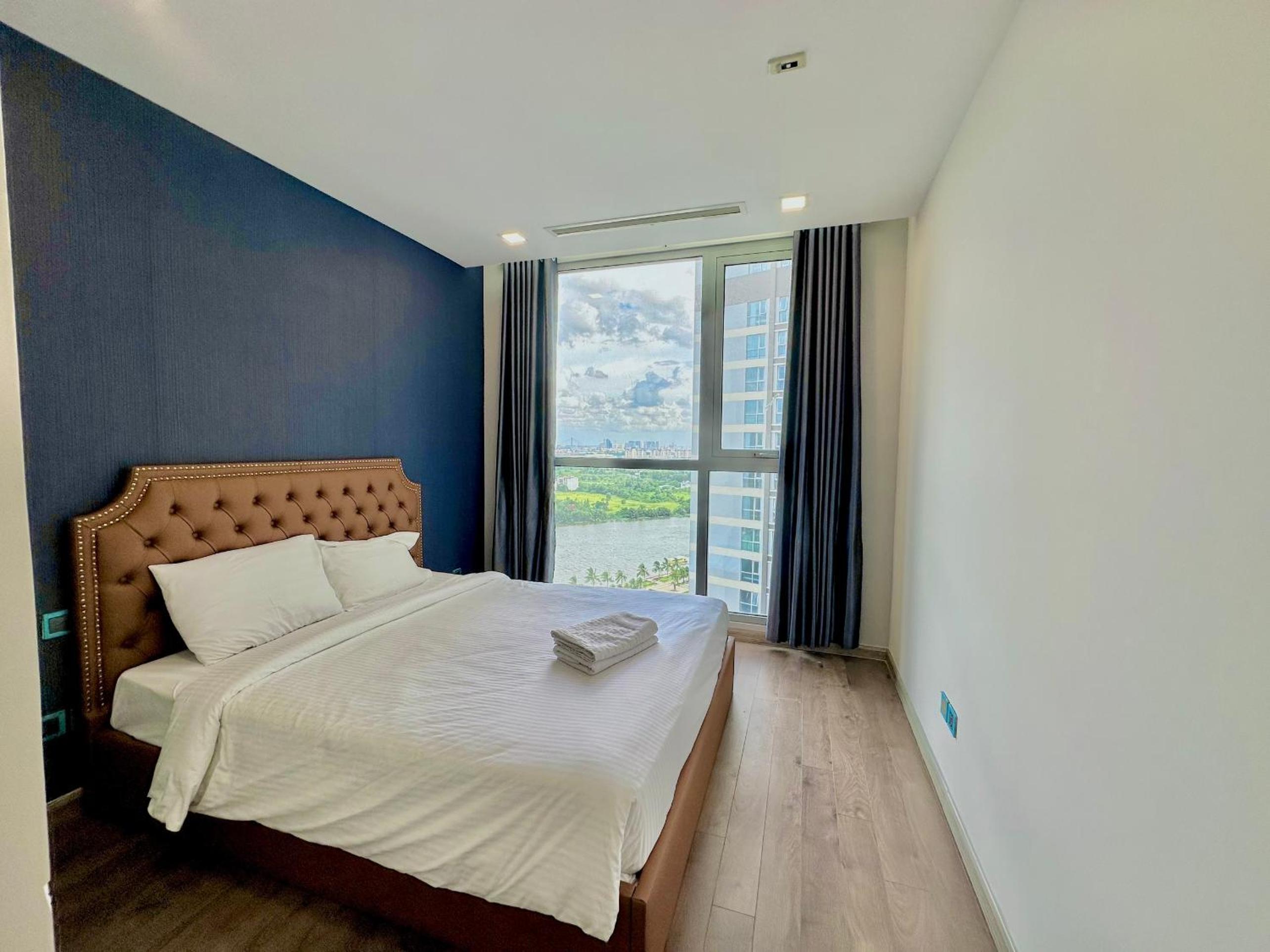 Vinhomes Central Park Luxury Apartment 1,2,3,4 bedroom, Landmark 81 area