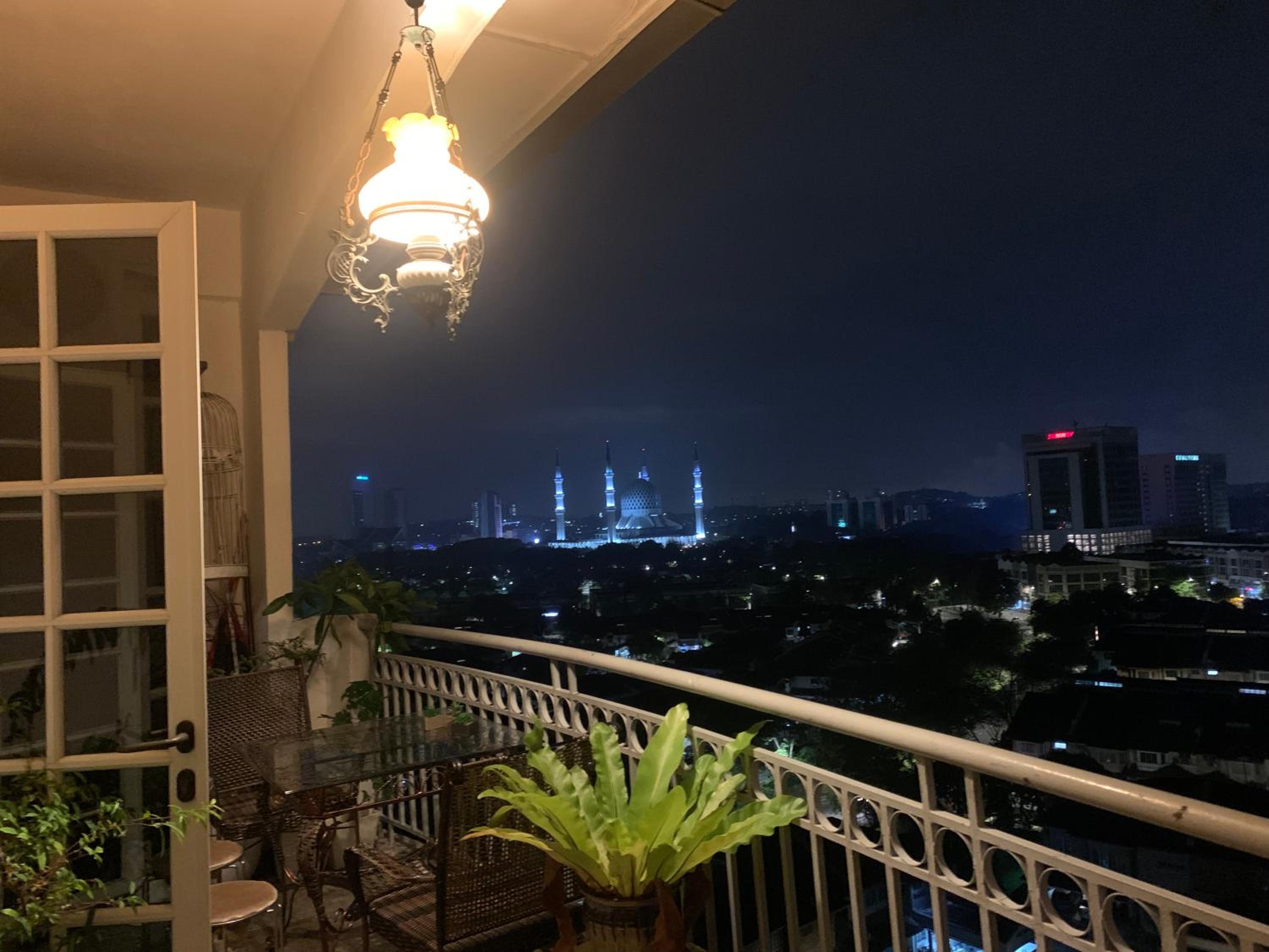 Homestay Pent House Chandelier Sek9 Shah Al photo 2
