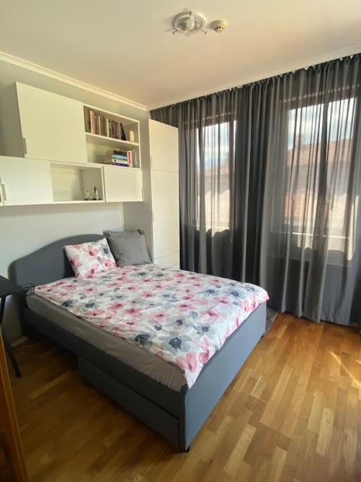 Vacation house in Pravets golf resort At Pravets Lake