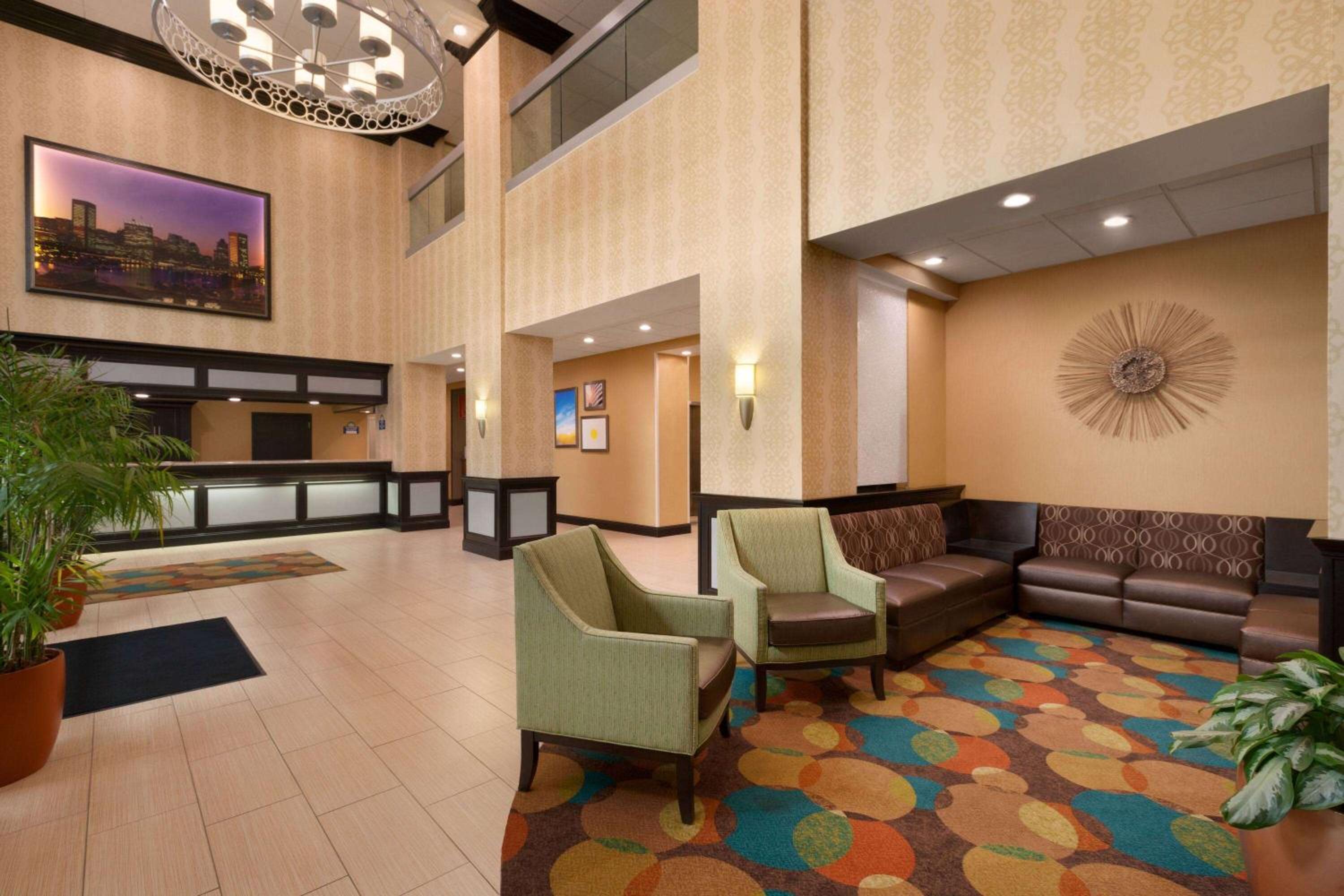 Days Inn by Wyndham Baltimore Inner Harbor - Property Image 2