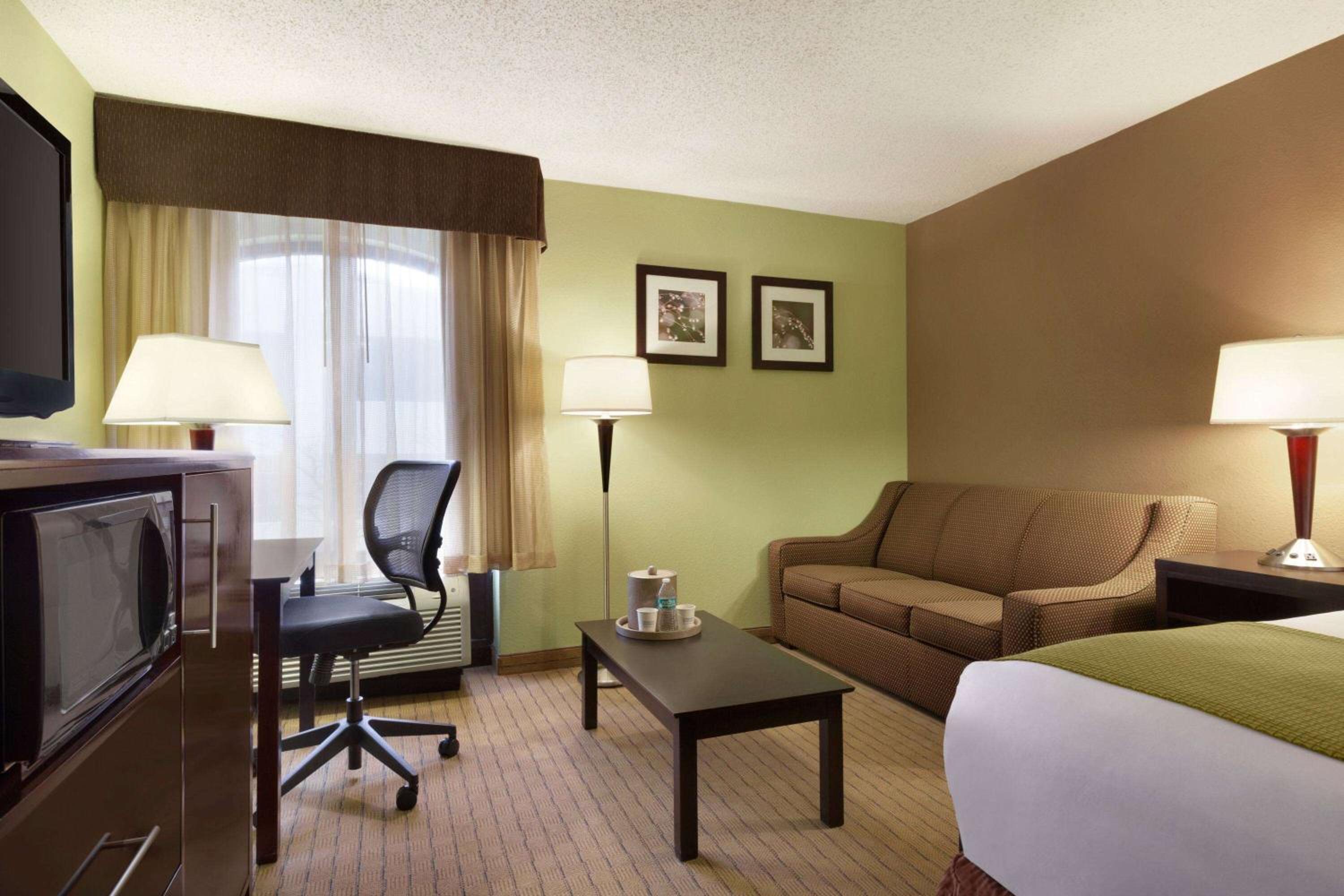 Days Inn by Wyndham Baltimore Inner Harbor - Property Image 41