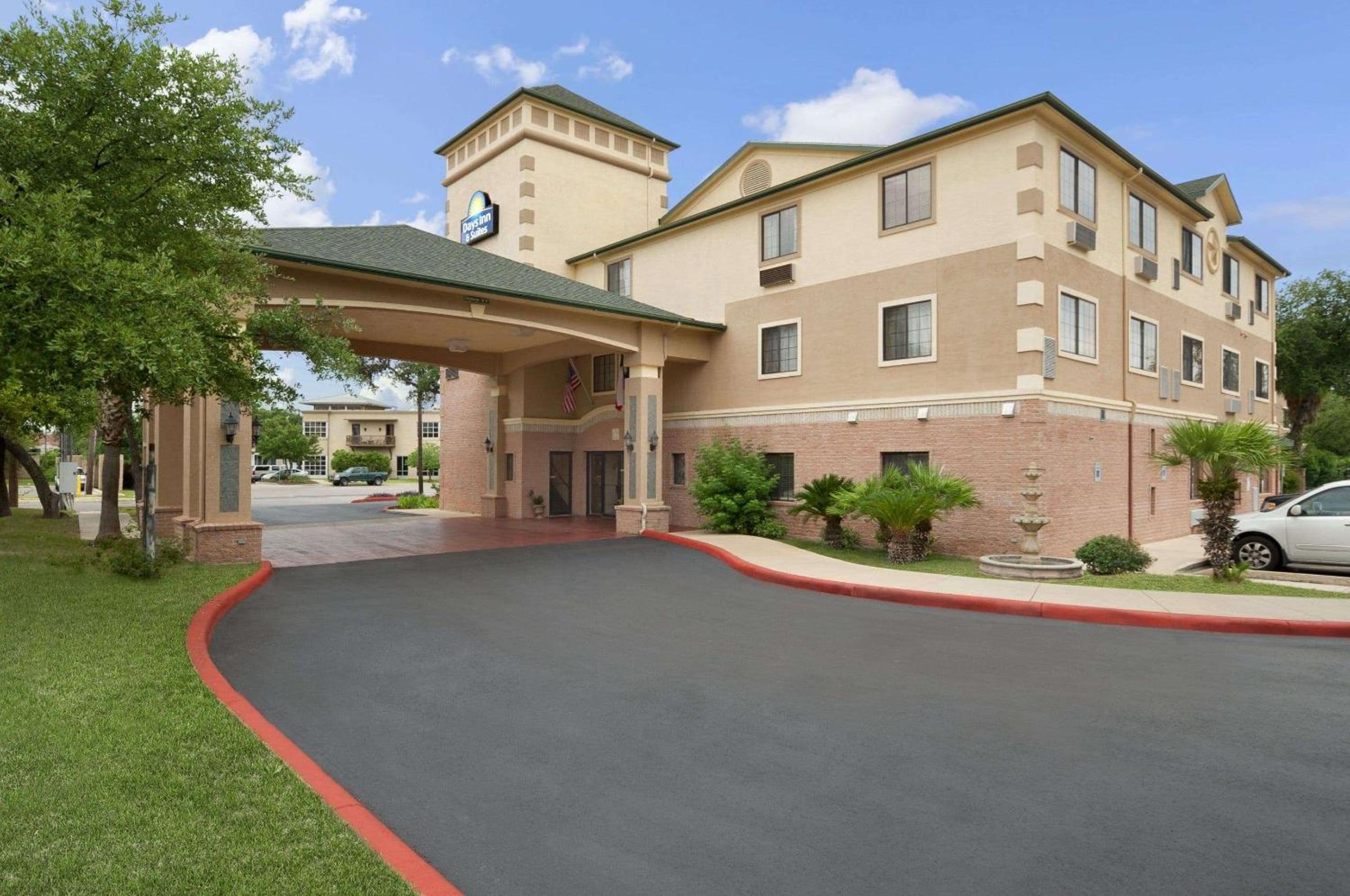 Hotel Days Inn & Suites by Wyndham San Antonio North/Stone Oak