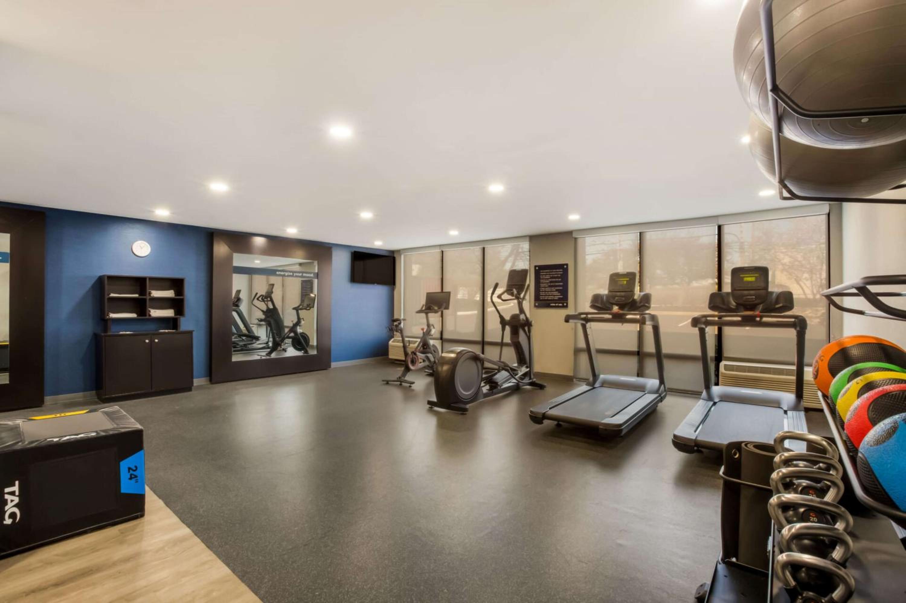 Hampton Inn Philadelphia/Willow Grove - Property Image 4