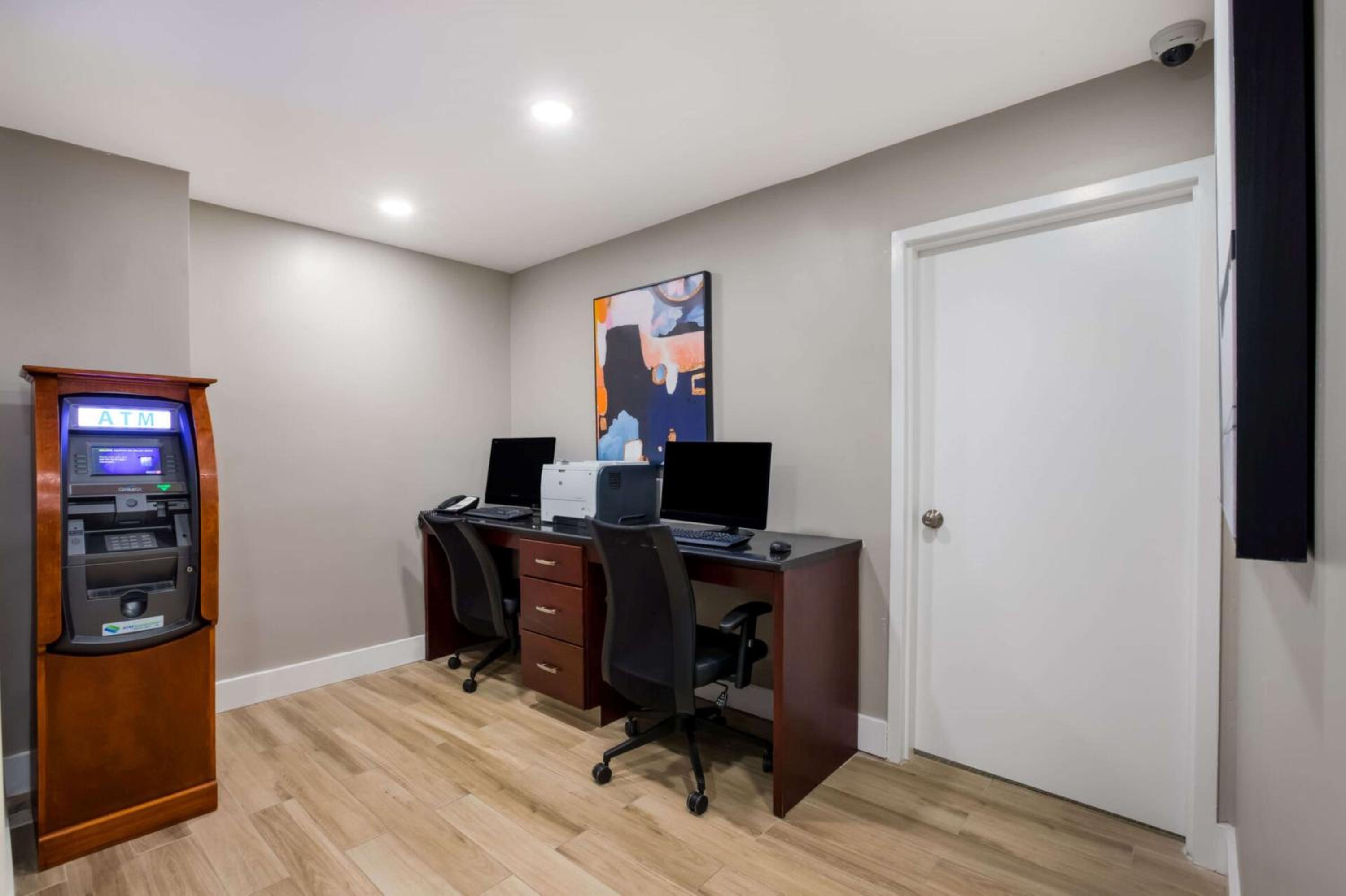 Hampton Inn Philadelphia/Willow Grove - Property Image 1