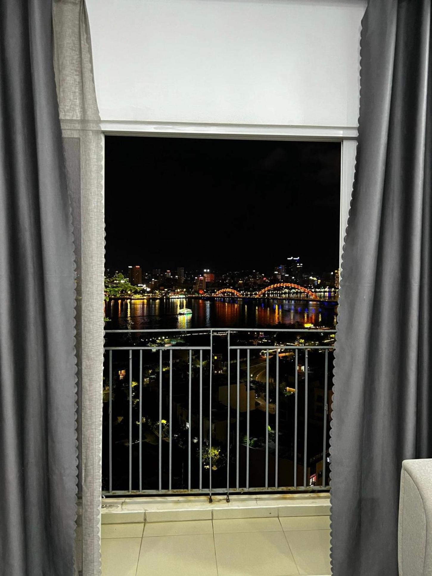 Căn hộ 3 PN Penthouse Monarchy, Riverside view, view Dragon Bridge