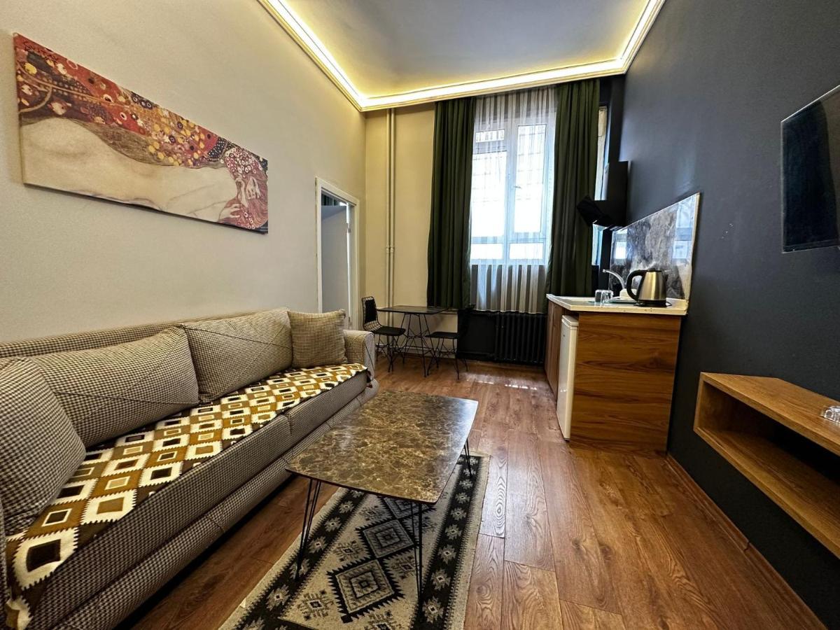 OTTO Boutique - Image 15