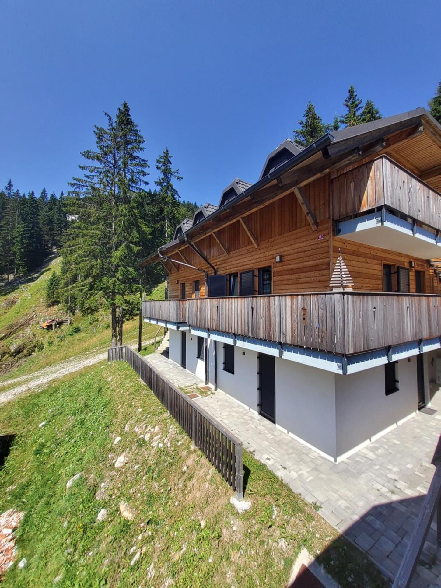 Primorka Golte view 2