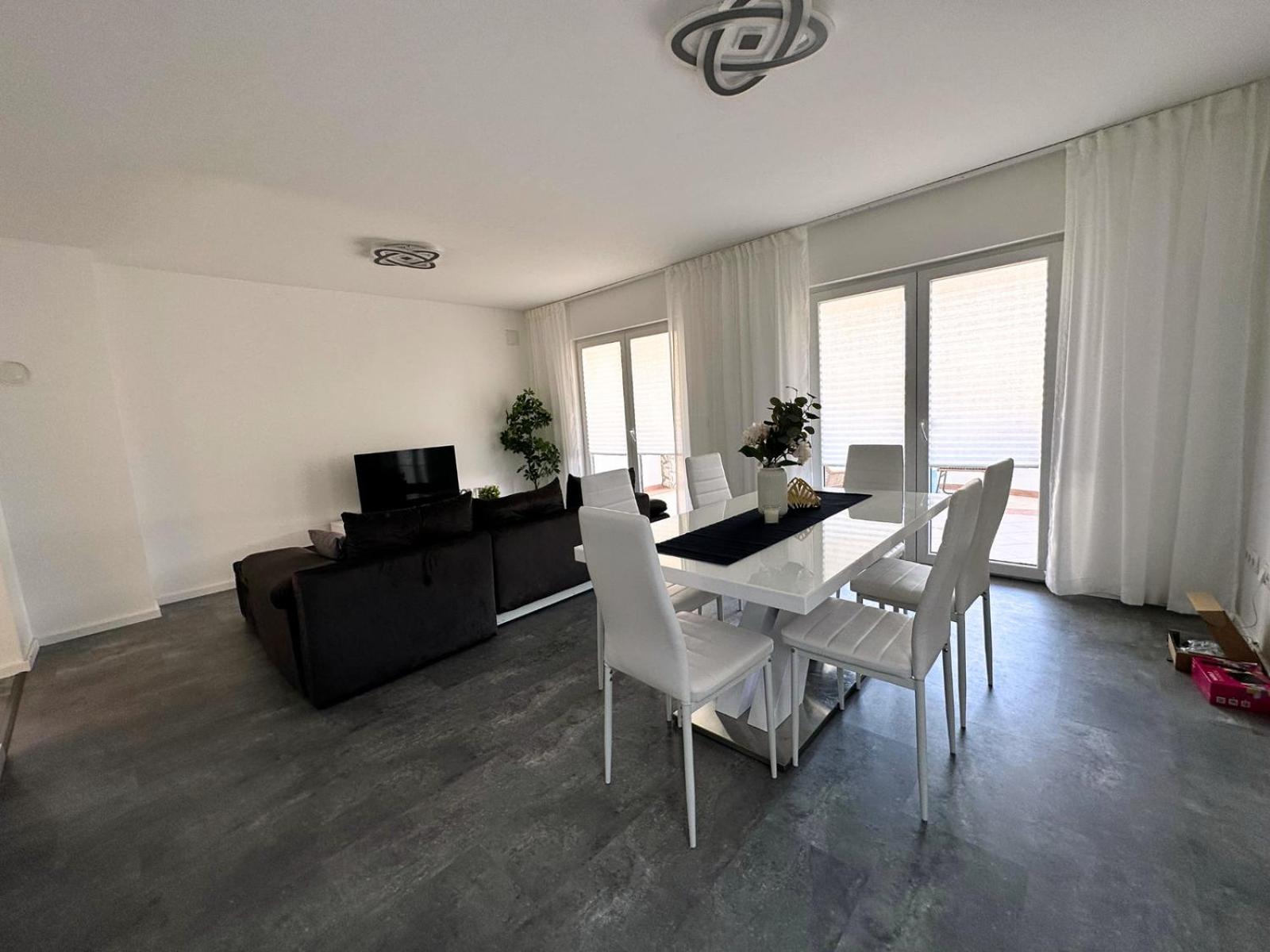 Apartmani Adriana