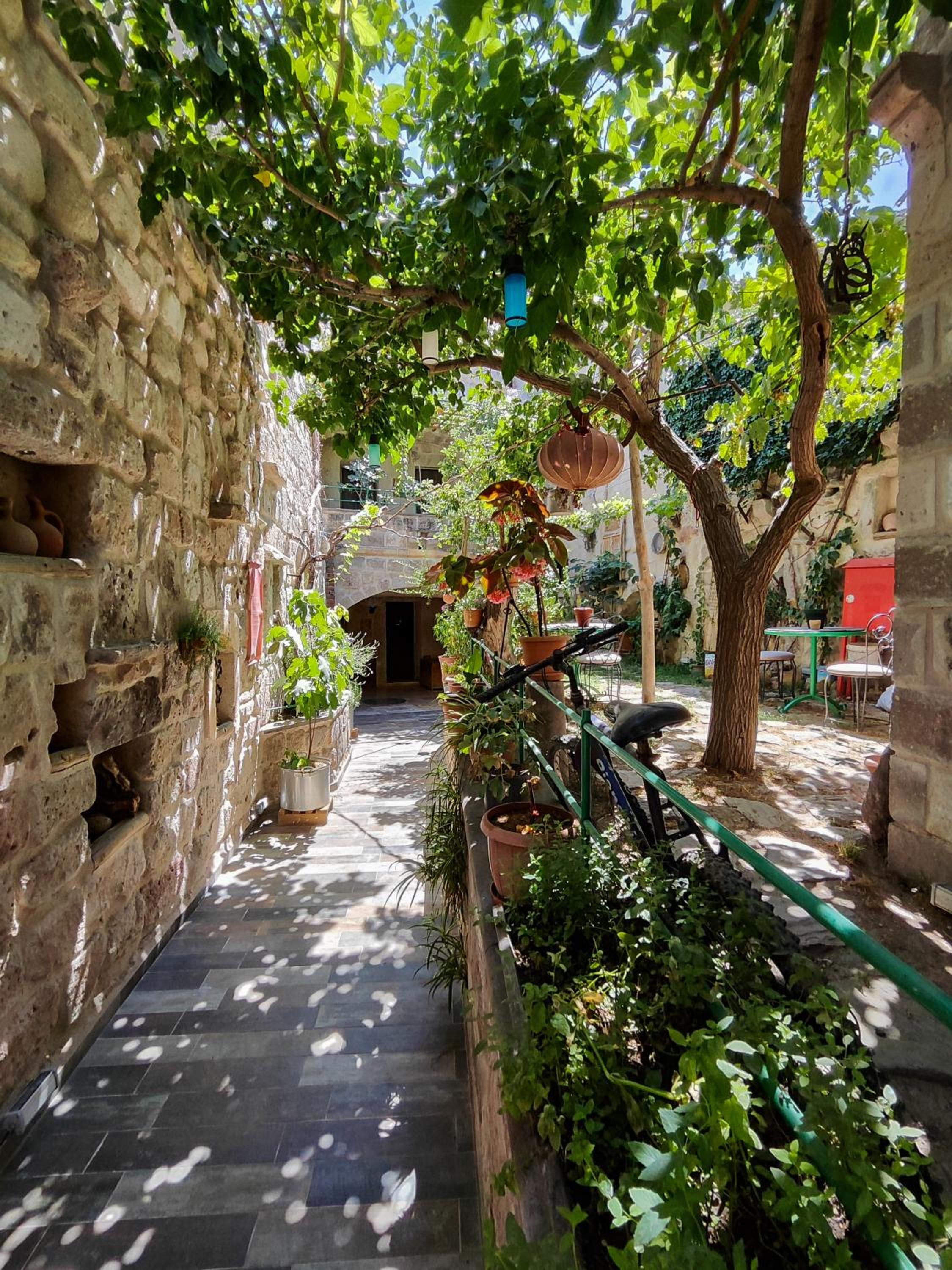 Vintage Cave House Hotel - Image 40