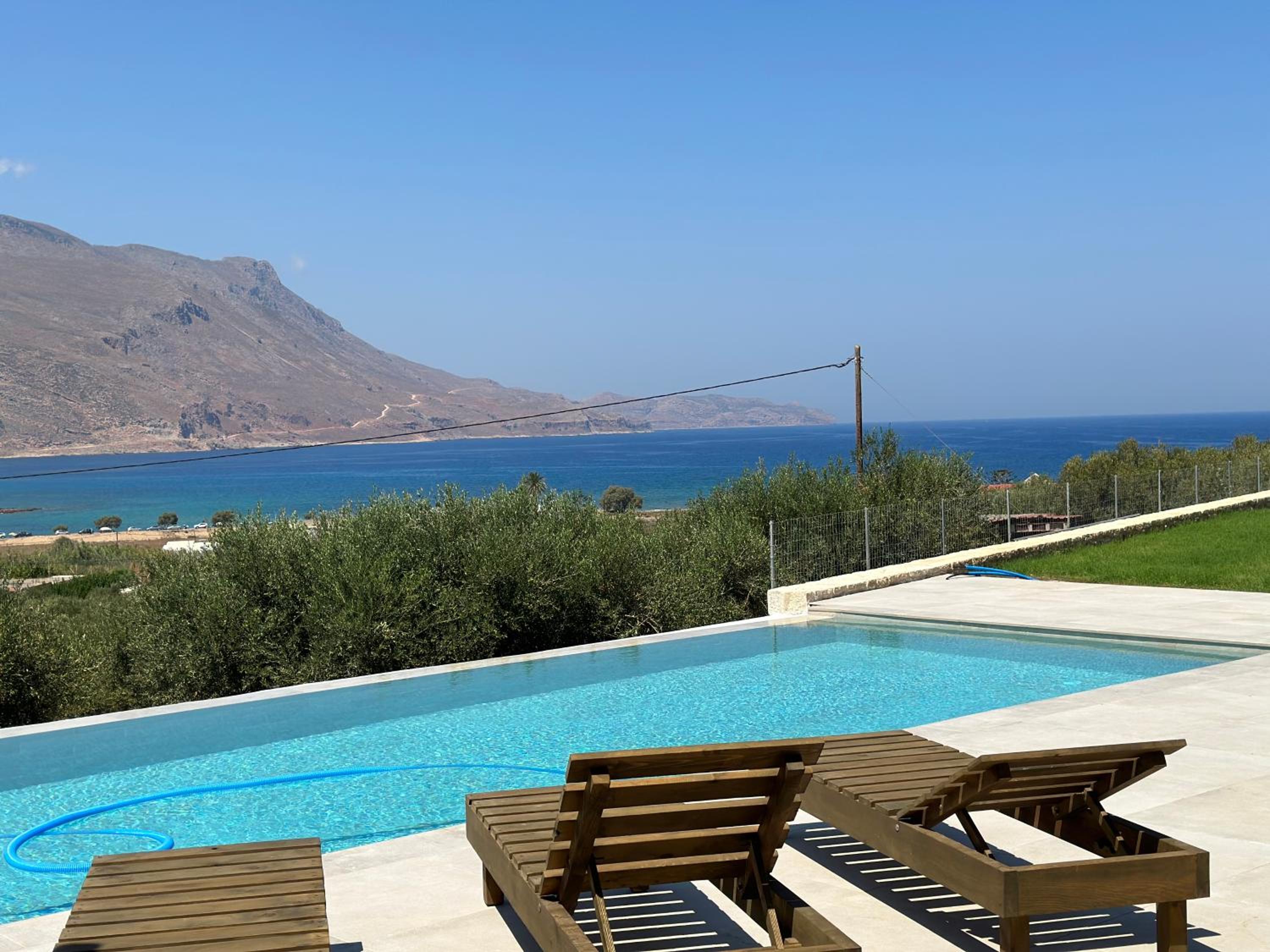 Nusa Retreat - Seaview luxury residences - ideal for groups photo 5