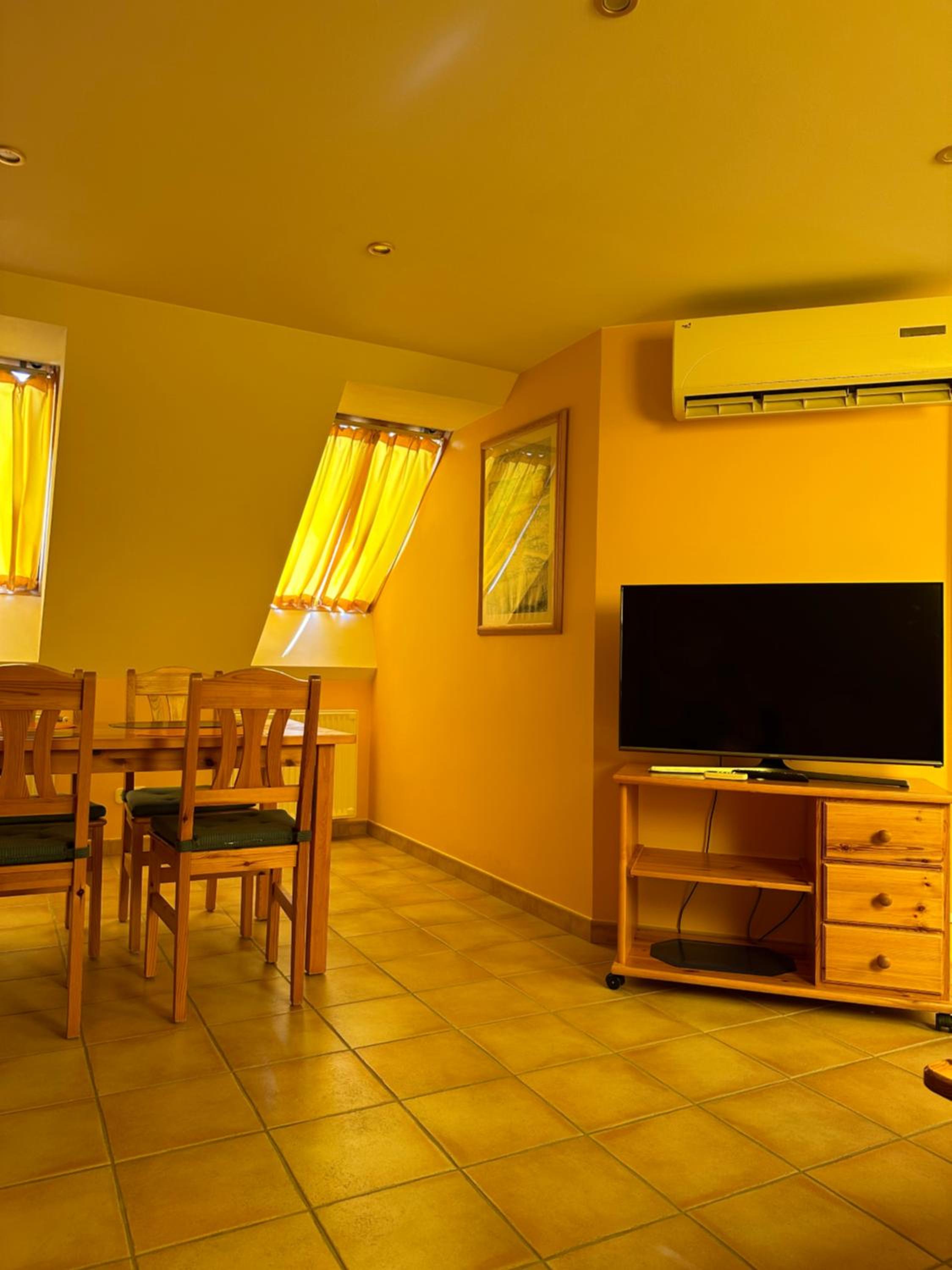Apartment Roman villa