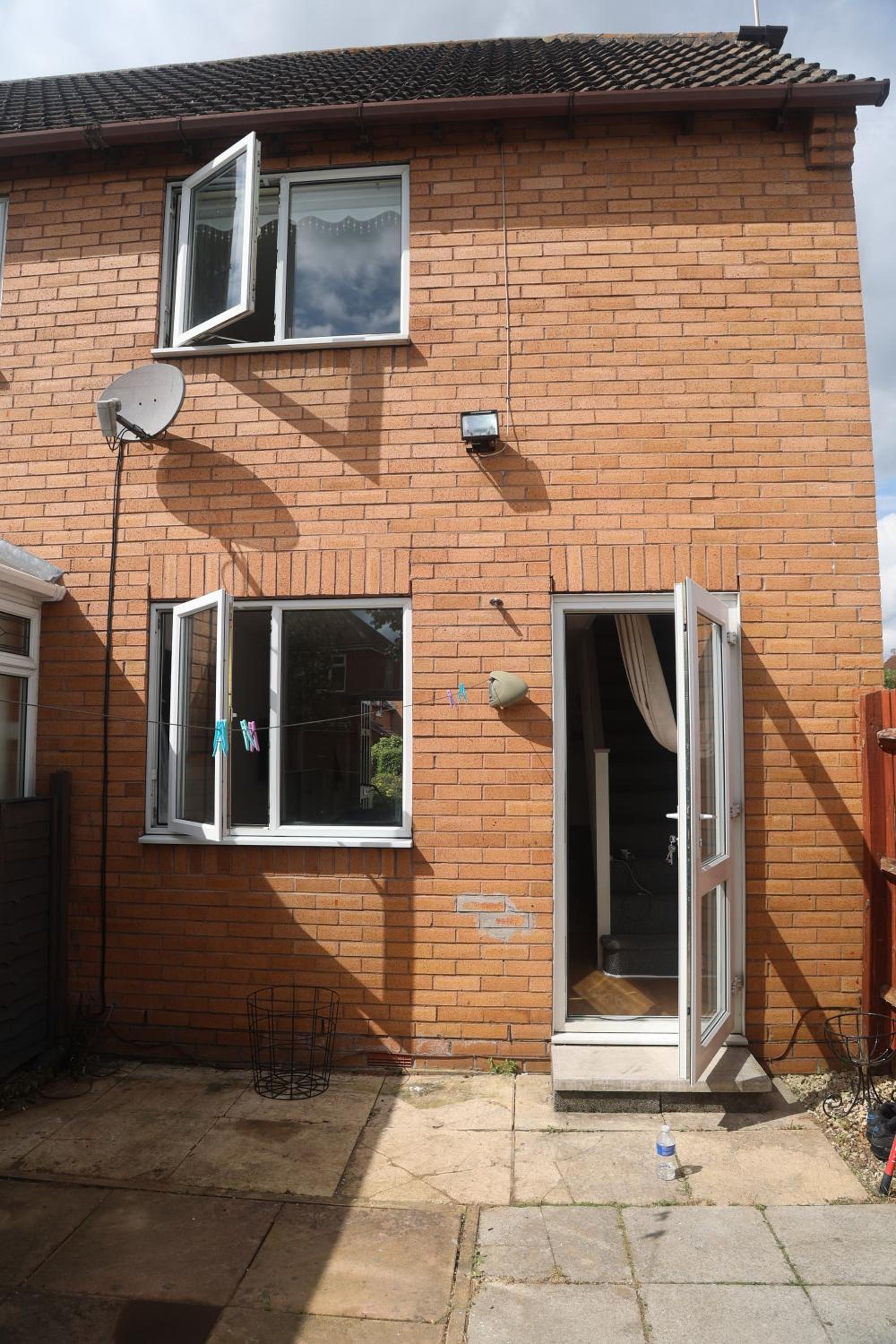Photo 25