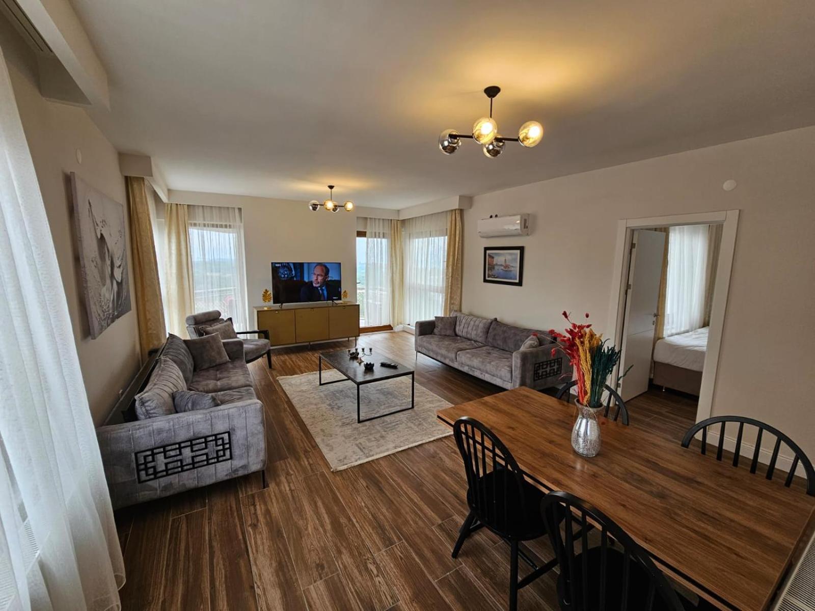 Lara Park Suites