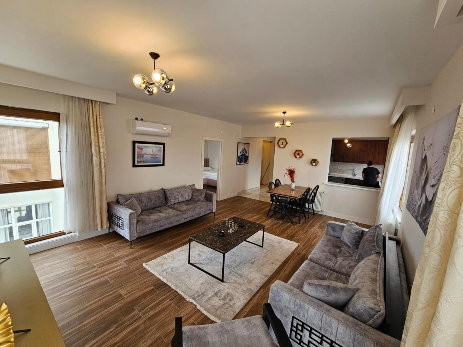 Lara Park Suites