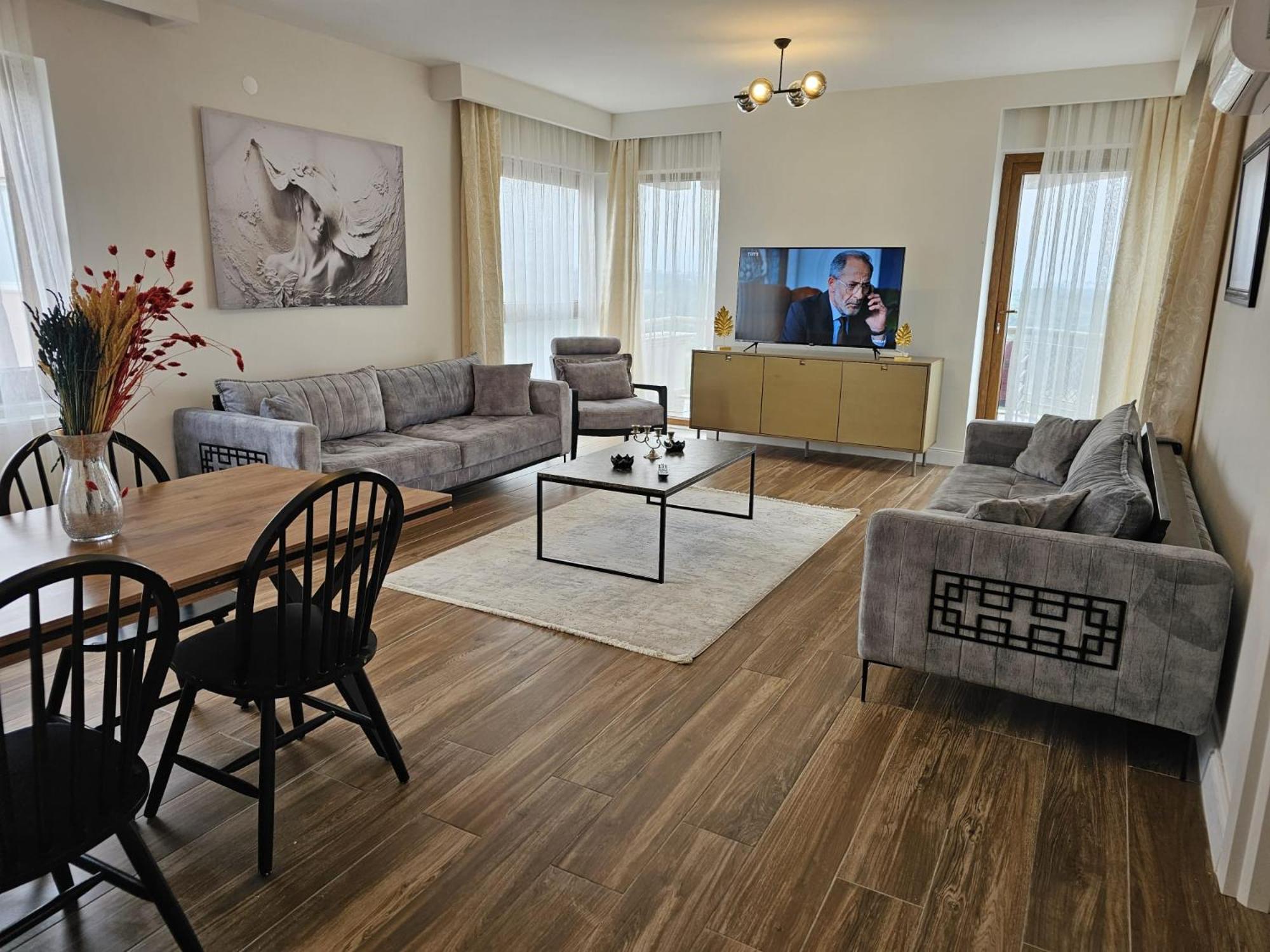 Lara Park Suites
