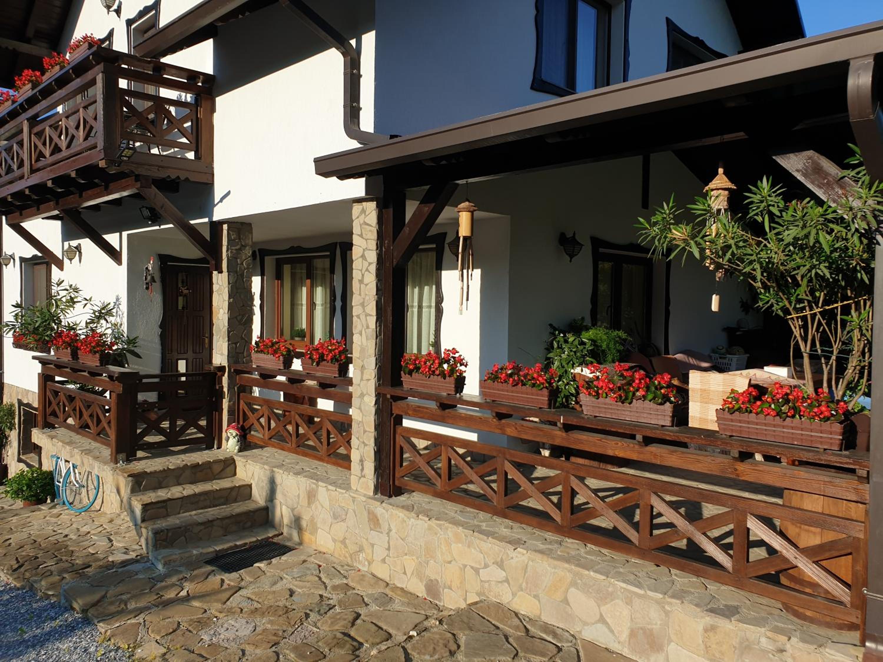 Casa Izvorul Rarăului