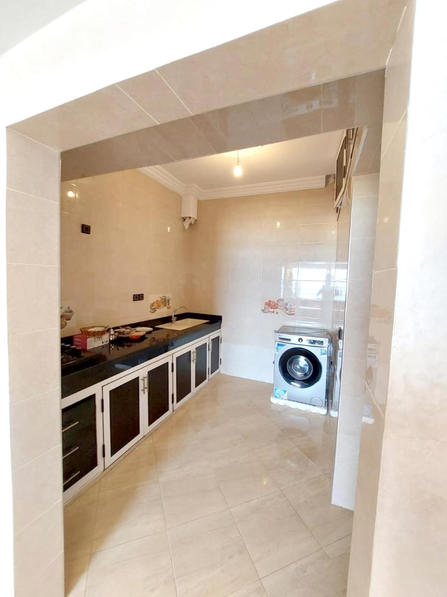 One bedroom appartement at Agadir 100 m away from the beach with sea view and enclosed garden view 5