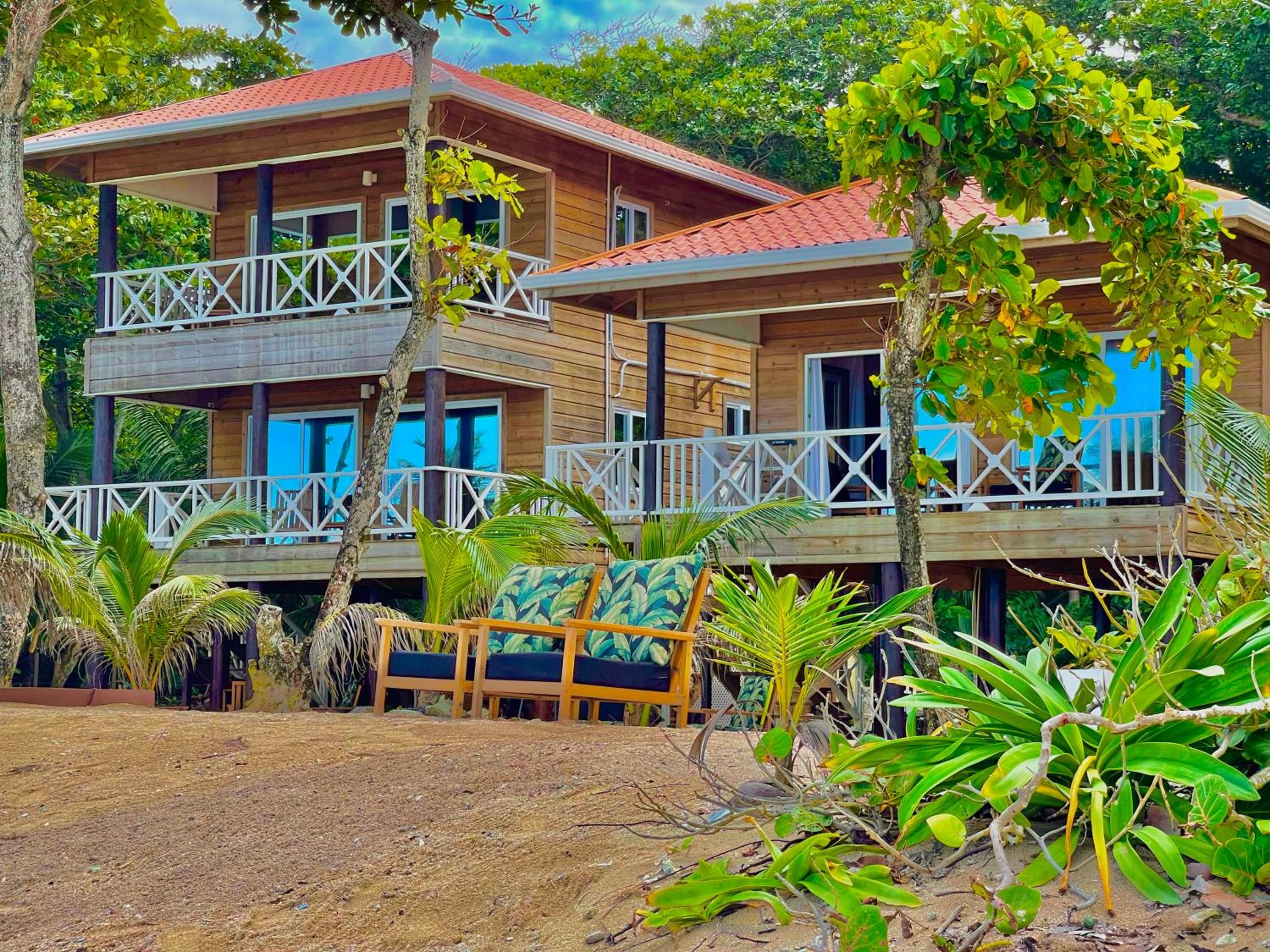Turtle Beach Sanctuary, Utila