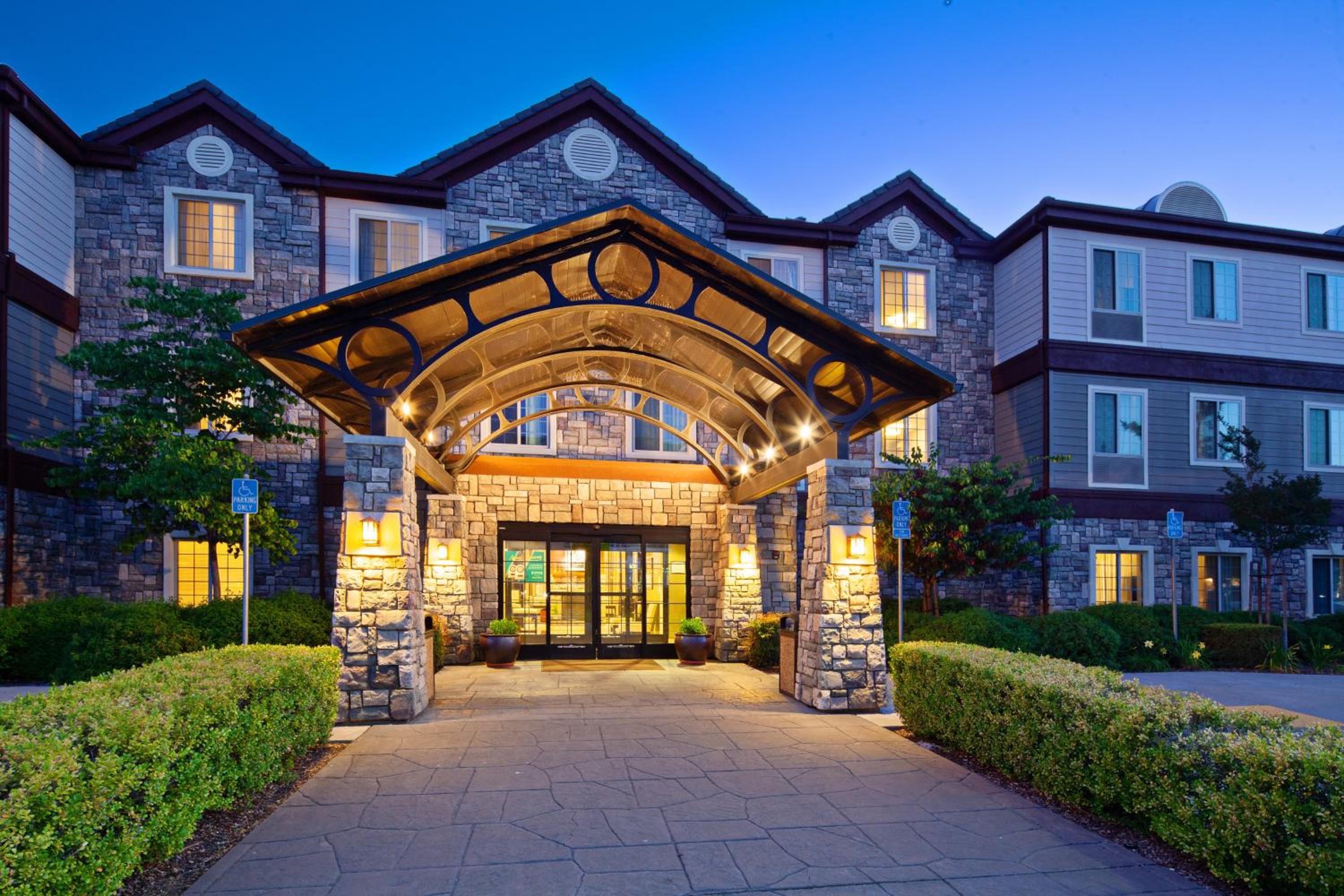 Fairfield Vacations - Staybridge Suites Fairfield Napa Valley Area, an IHG Hotel - Property Image 34