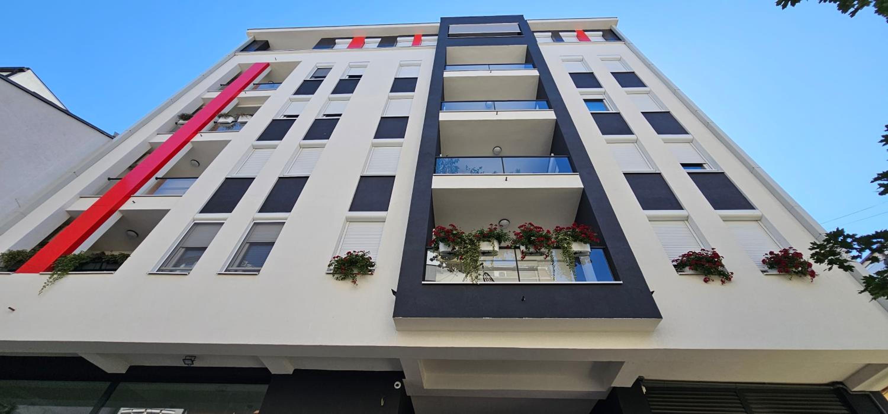 Kraljevački Lux parking GARAŽA