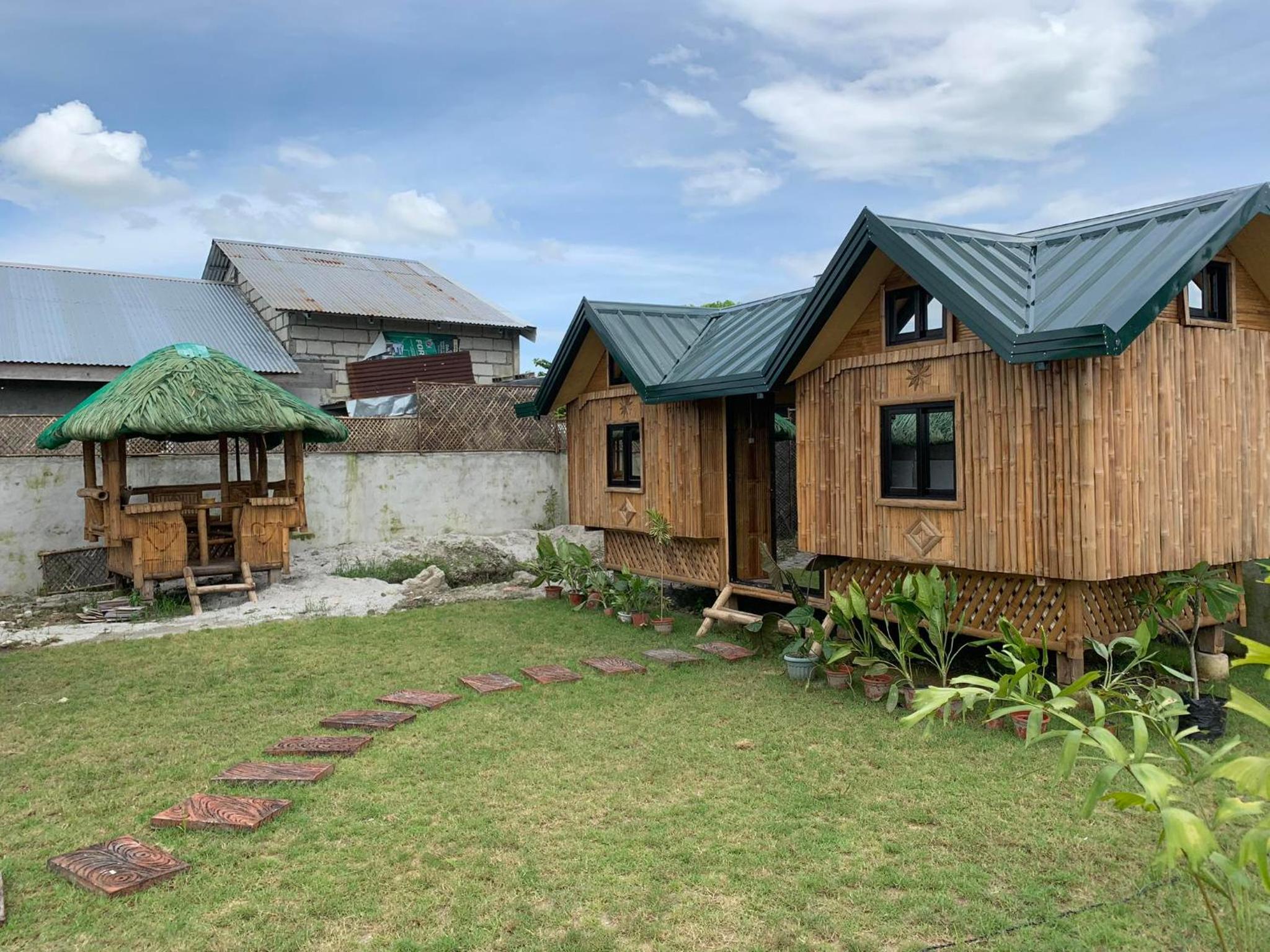 Unlimited Pax Bale Kubo-inspired Accommodation view 4