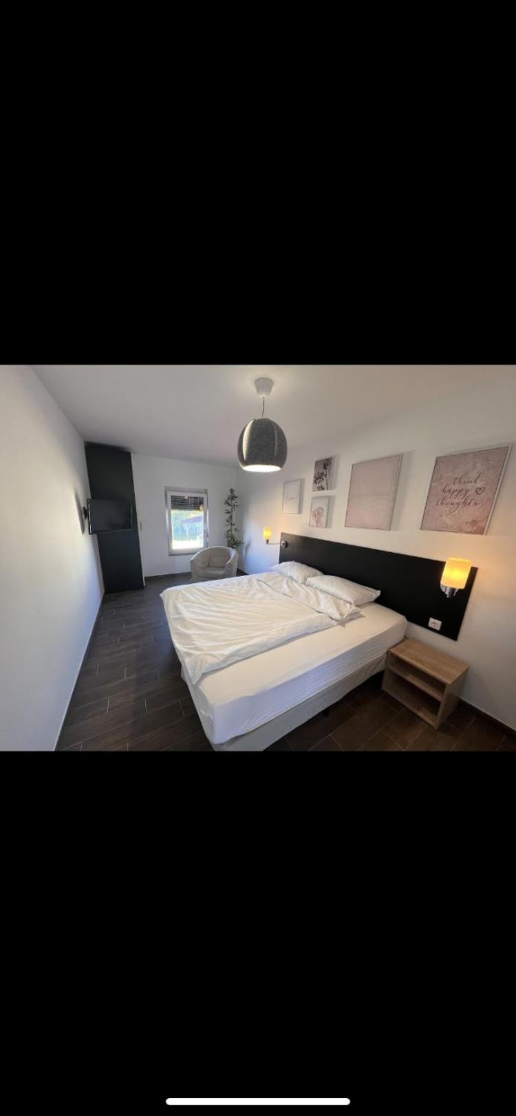 Texas pub & apartman view 2