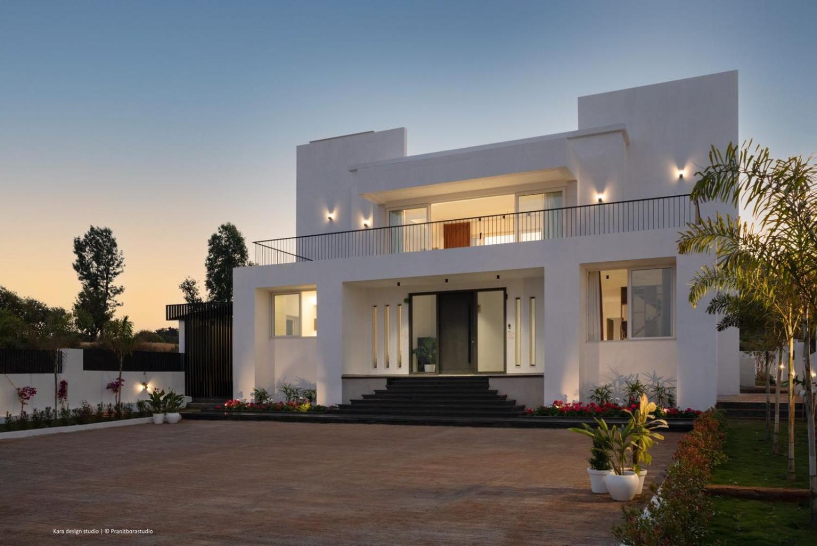 Redhomex Square villa