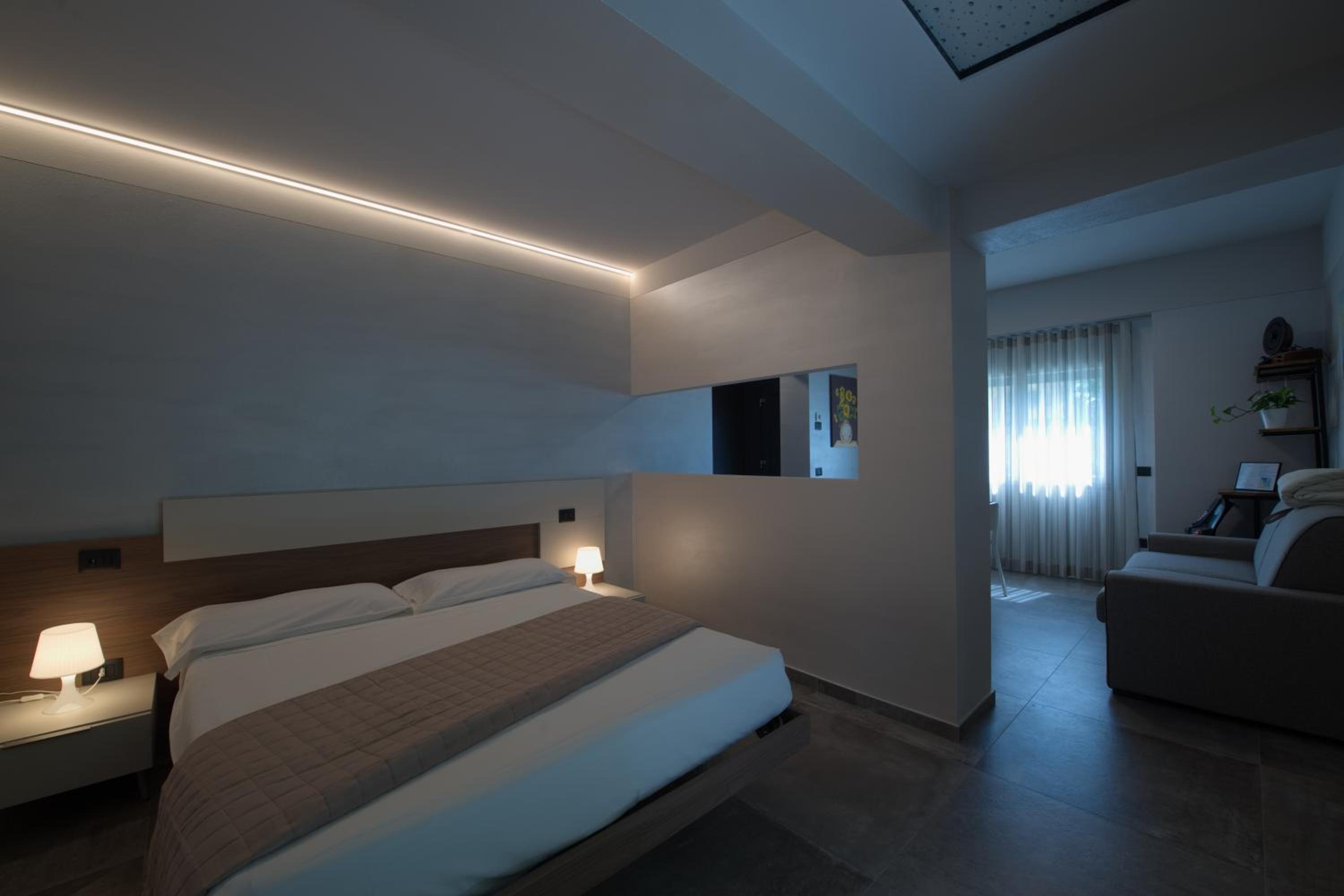 Photo 100